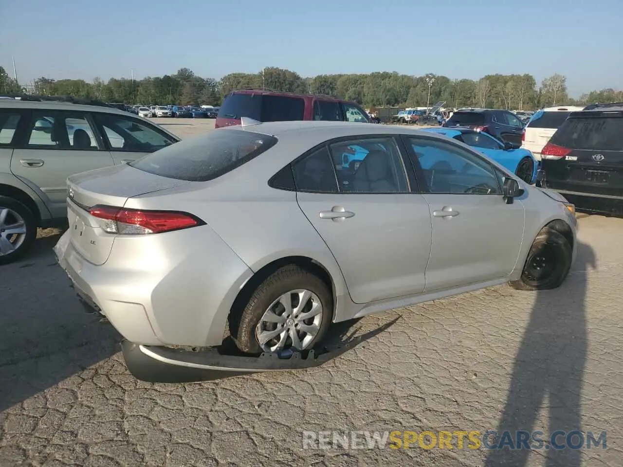 3 fotografías del automóvil dañado 5YFEPMAE2MP209075 TOYOTA COROLLA 2021