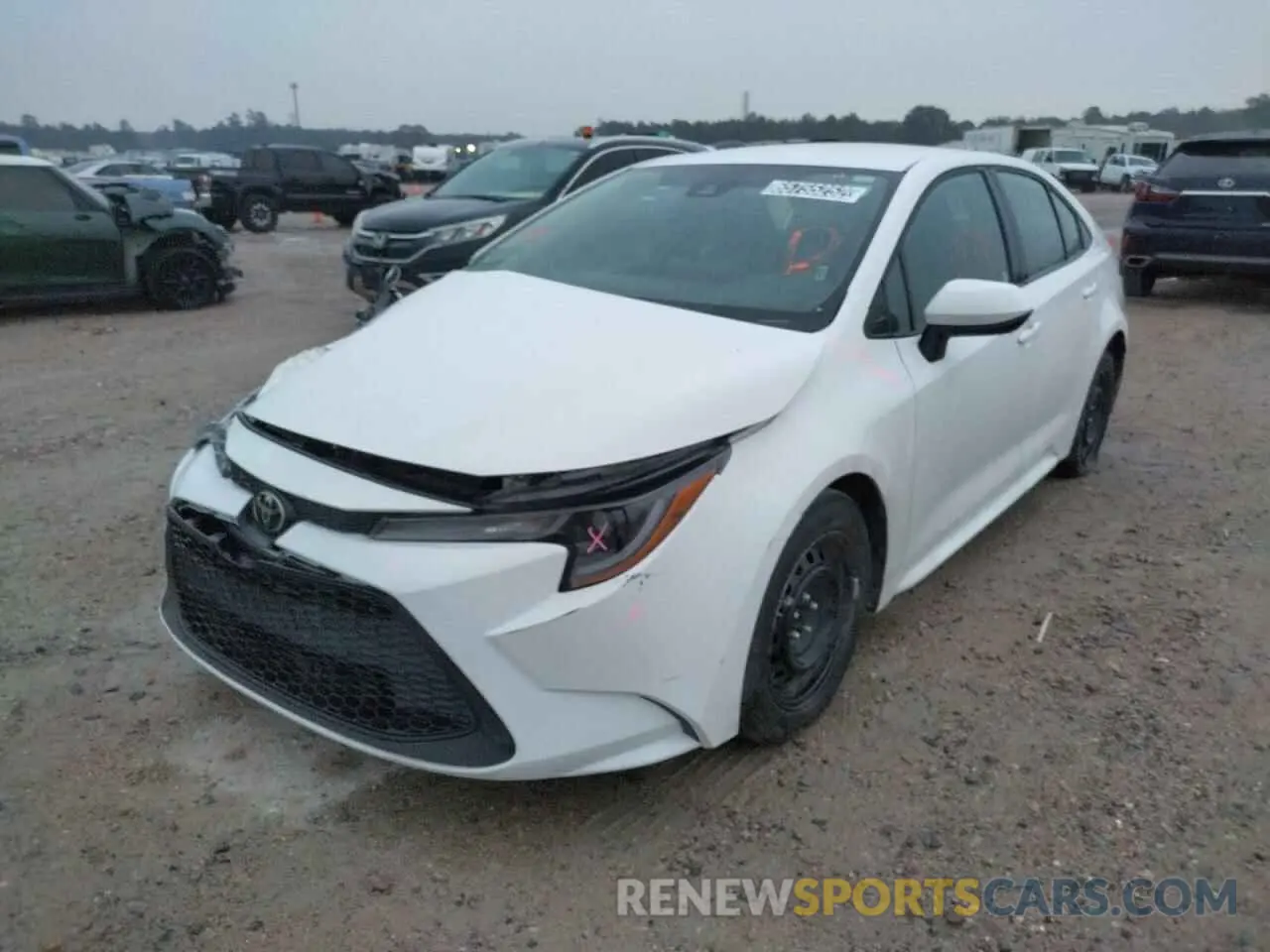 2 fotografías del automóvil dañado 5YFEPMAE2MP219072 TOYOTA COROLLA 2021