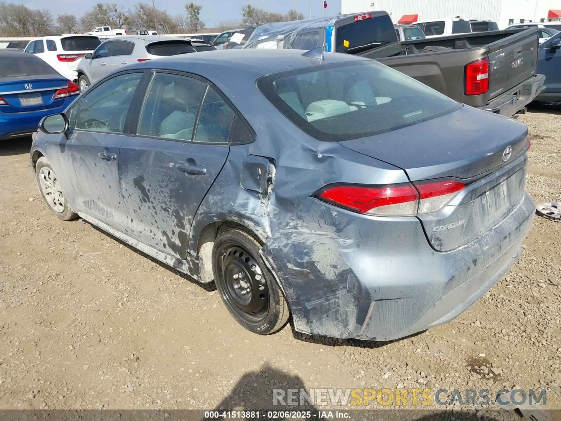 2 fotografías del automóvil dañado 5YFEPMAE2MP230007 TOYOTA COROLLA 2021