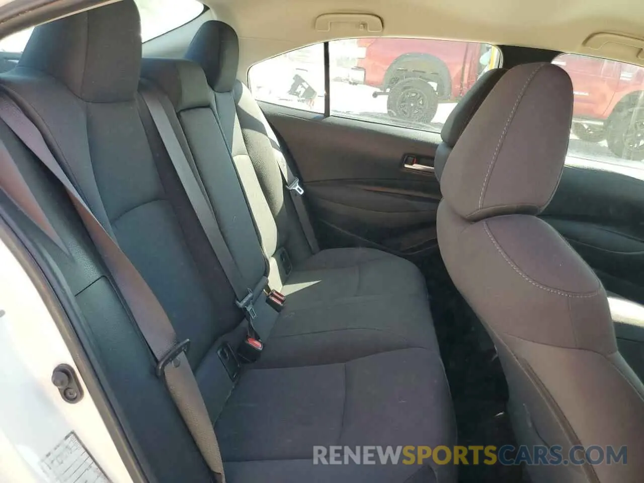 10 fotografías del automóvil dañado 5YFEPMAE2MP232565 TOYOTA COROLLA 2021