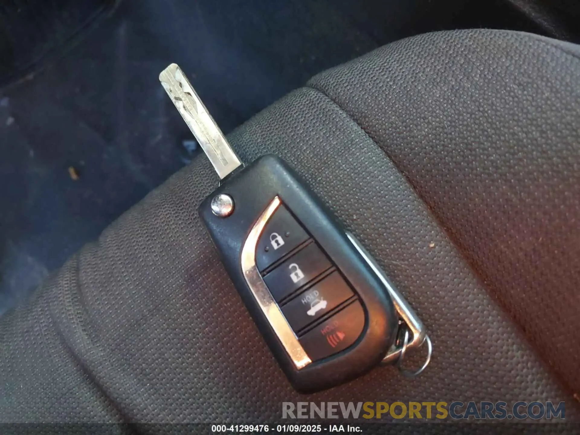 11 fotografías del automóvil dañado 5YFEPMAE2MP235885 TOYOTA COROLLA 2021