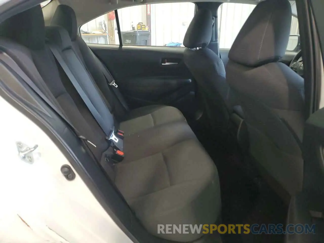10 fotografías del automóvil dañado 5YFEPMAE2MP241184 TOYOTA COROLLA 2021