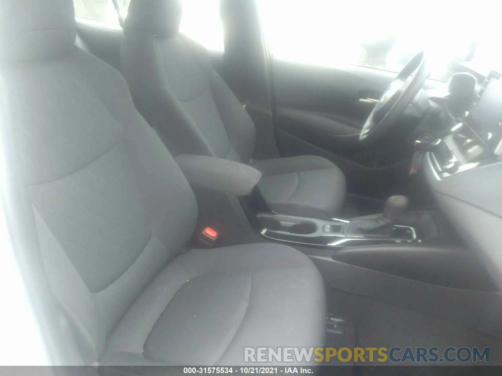 5 fotografías del automóvil dañado 5YFEPMAE2MP245025 TOYOTA COROLLA 2021