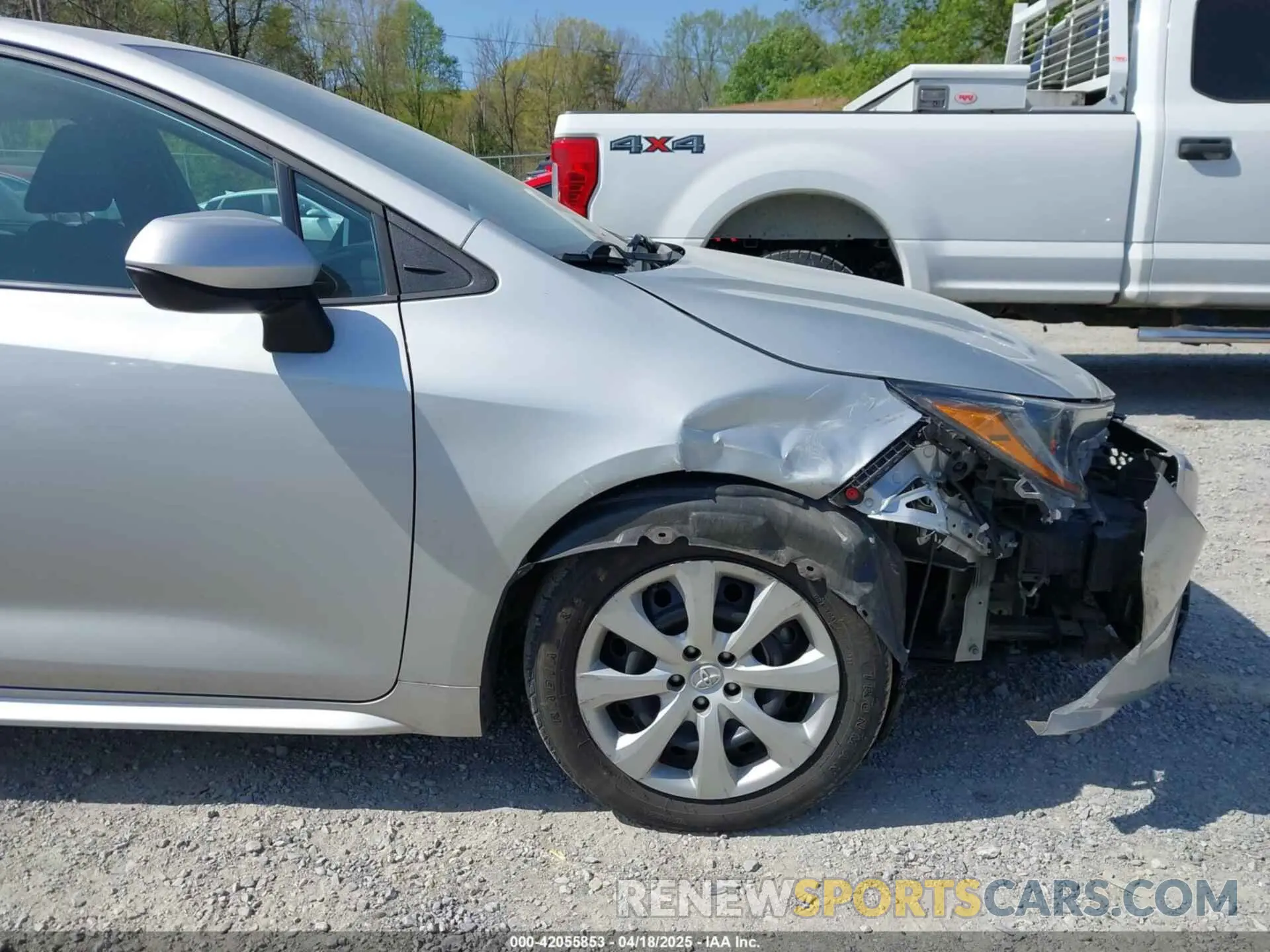17 fotografías del automóvil dañado 5YFEPMAE2MP246076 TOYOTA COROLLA 2021