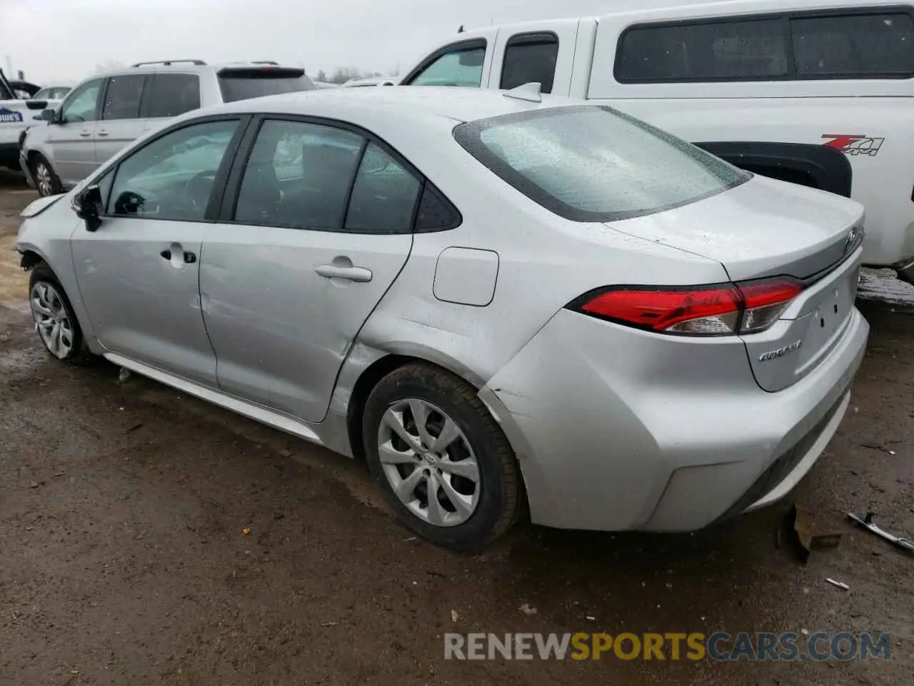 2 fotografías del automóvil dañado 5YFEPMAE2MP260382 TOYOTA COROLLA 2021