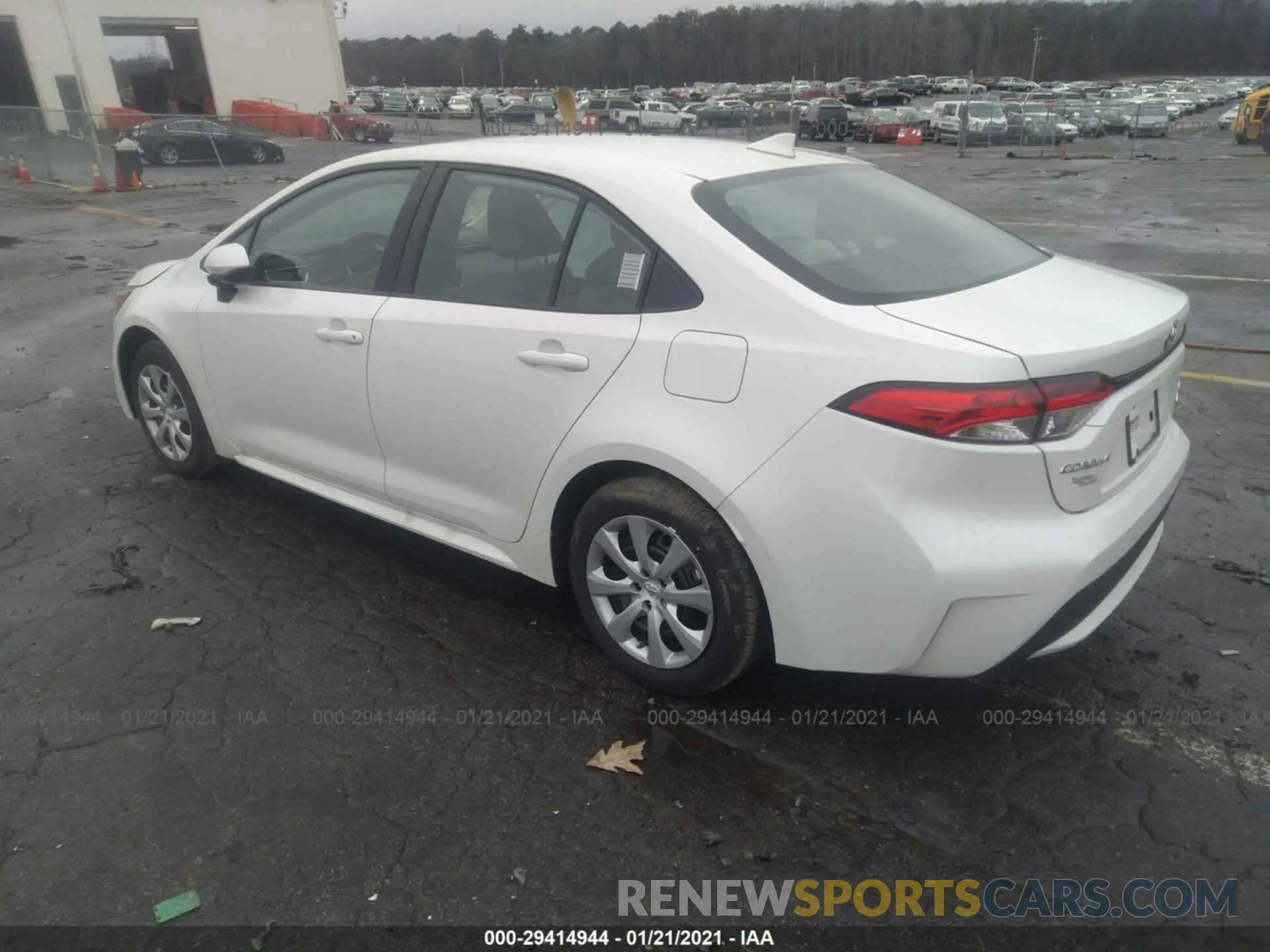 3 fotografías del automóvil dañado 5YFEPMAE3MP158069 TOYOTA COROLLA 2021