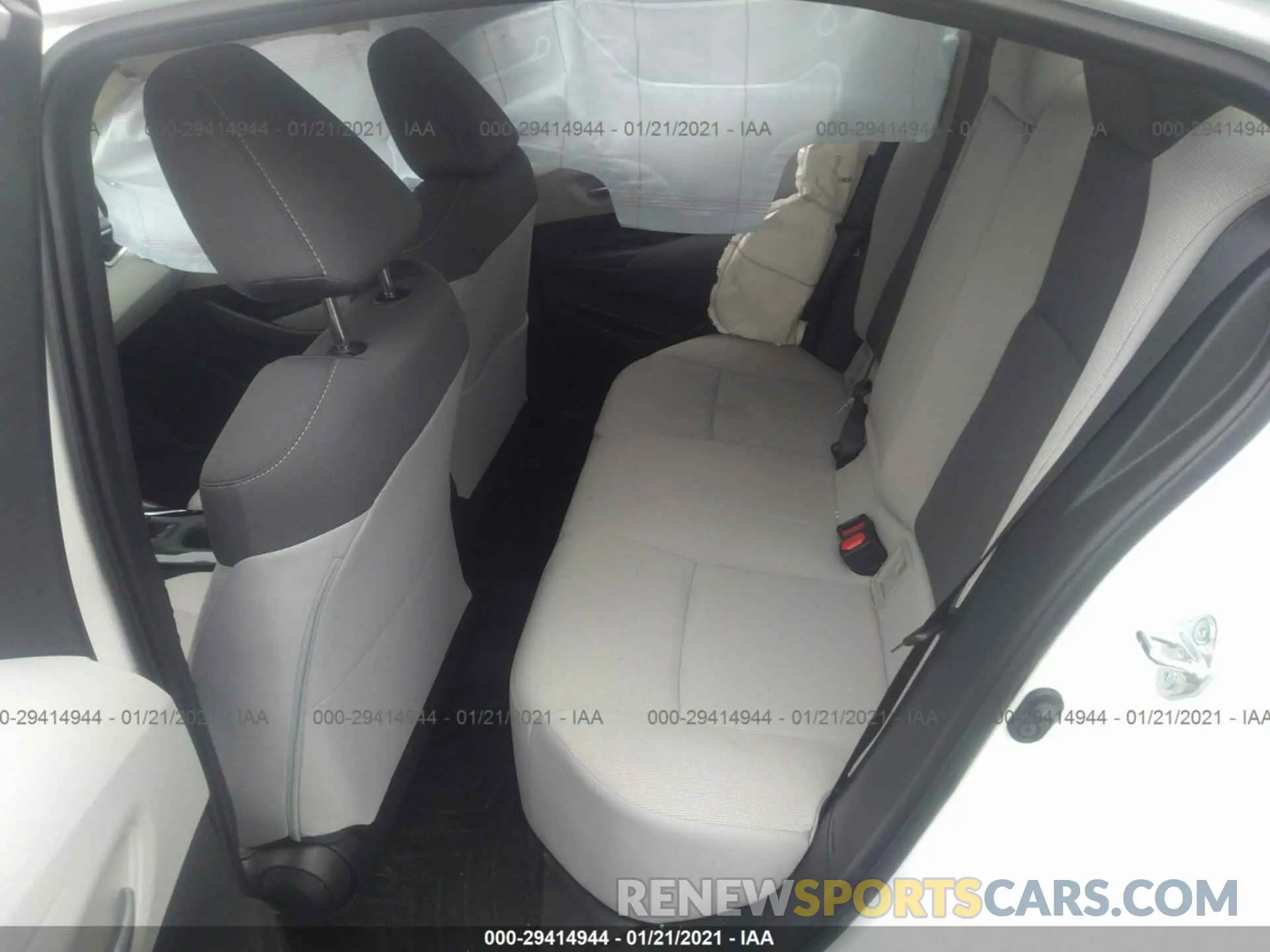 8 fotografías del automóvil dañado 5YFEPMAE3MP158069 TOYOTA COROLLA 2021