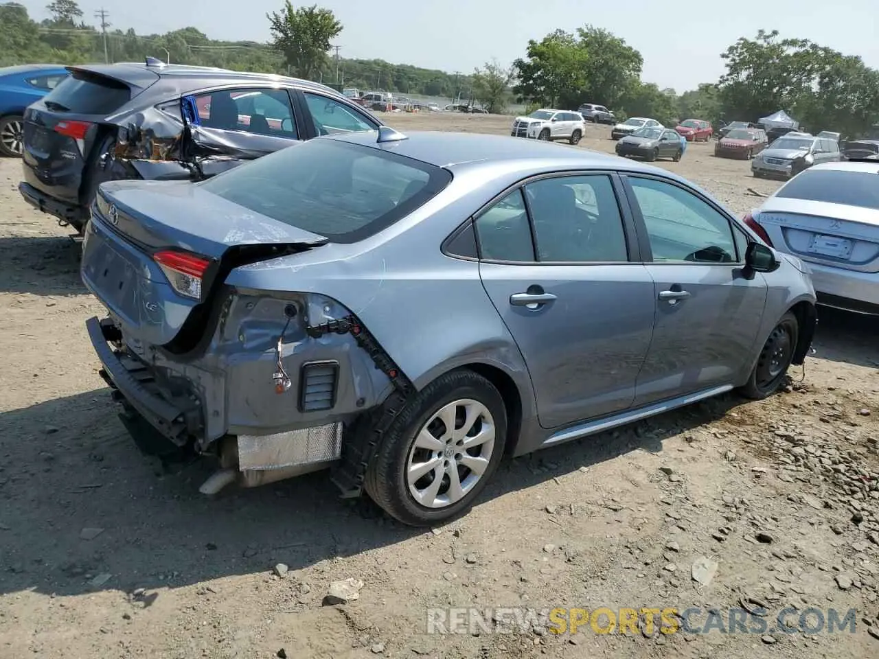 3 fotografías del automóvil dañado 5YFEPMAE3MP160176 TOYOTA COROLLA 2021