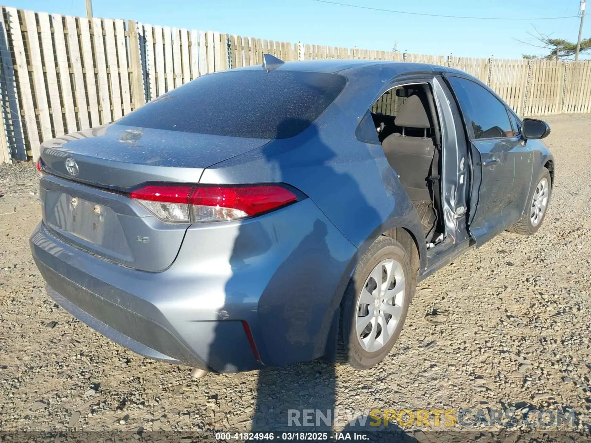 4 fotografías del automóvil dañado 5YFEPMAE3MP163711 TOYOTA COROLLA 2021