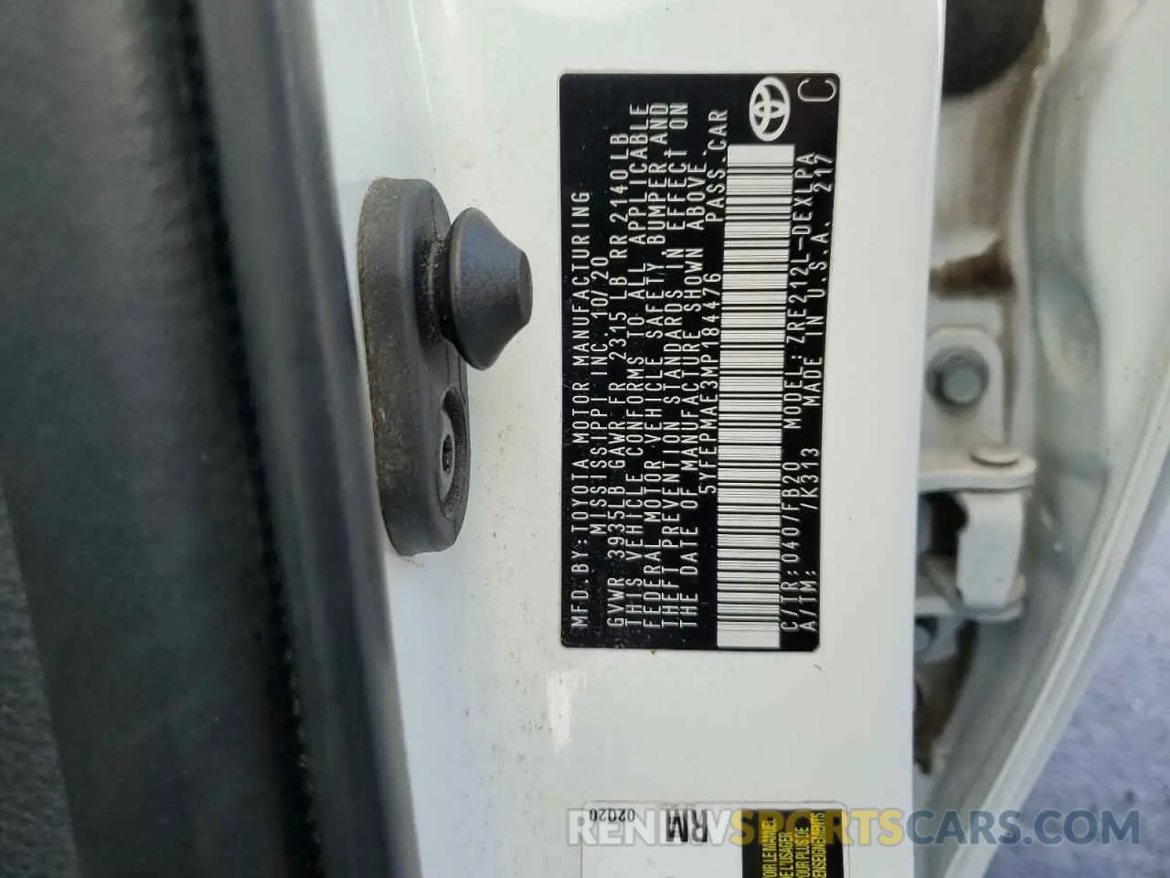 12 fotografías del automóvil dañado 5YFEPMAE3MP184476 TOYOTA COROLLA 2021
