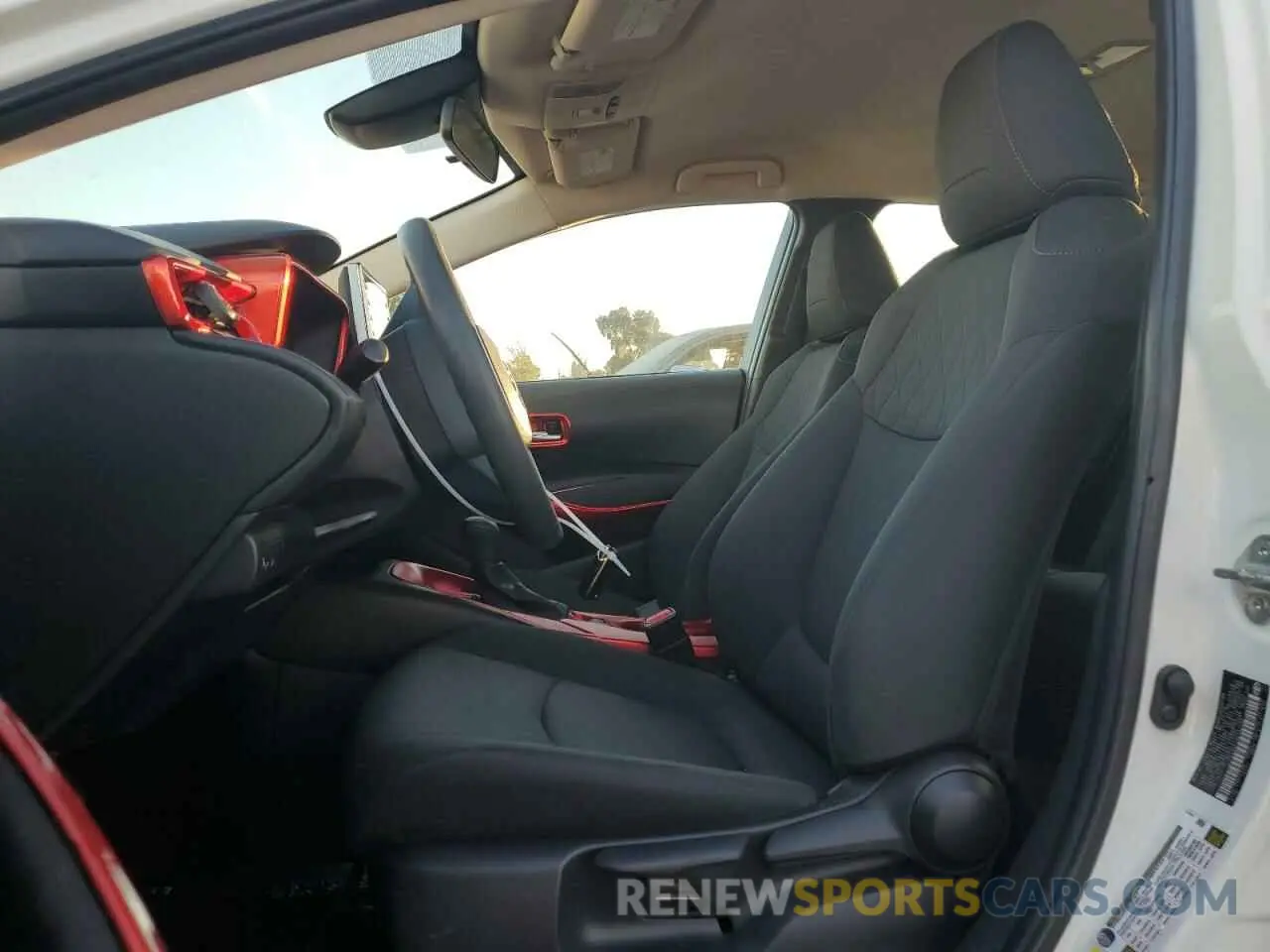 7 fotografías del automóvil dañado 5YFEPMAE3MP187202 TOYOTA COROLLA 2021