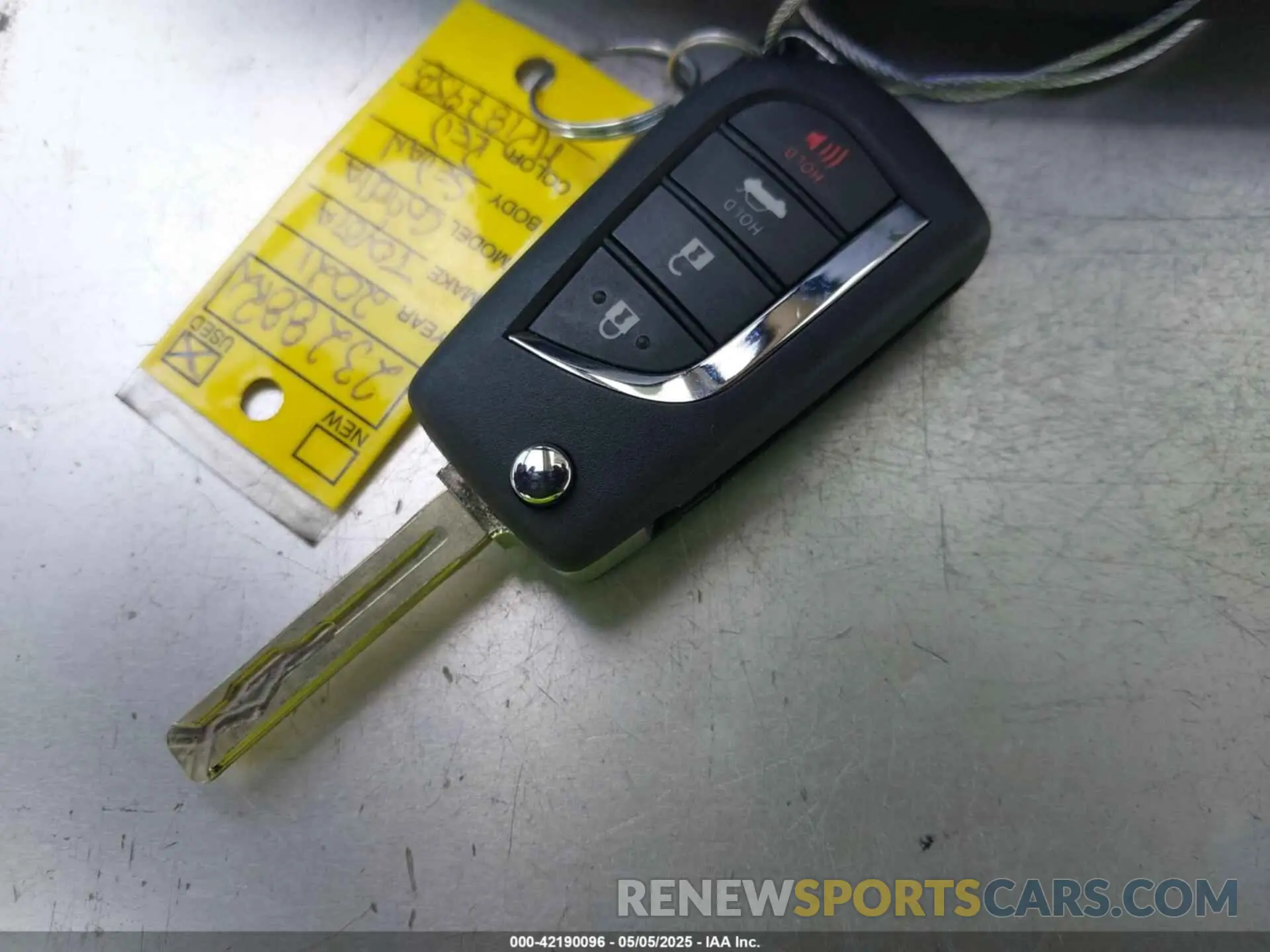 11 fotografías del automóvil dañado 5YFEPMAE3MP187958 TOYOTA COROLLA 2021