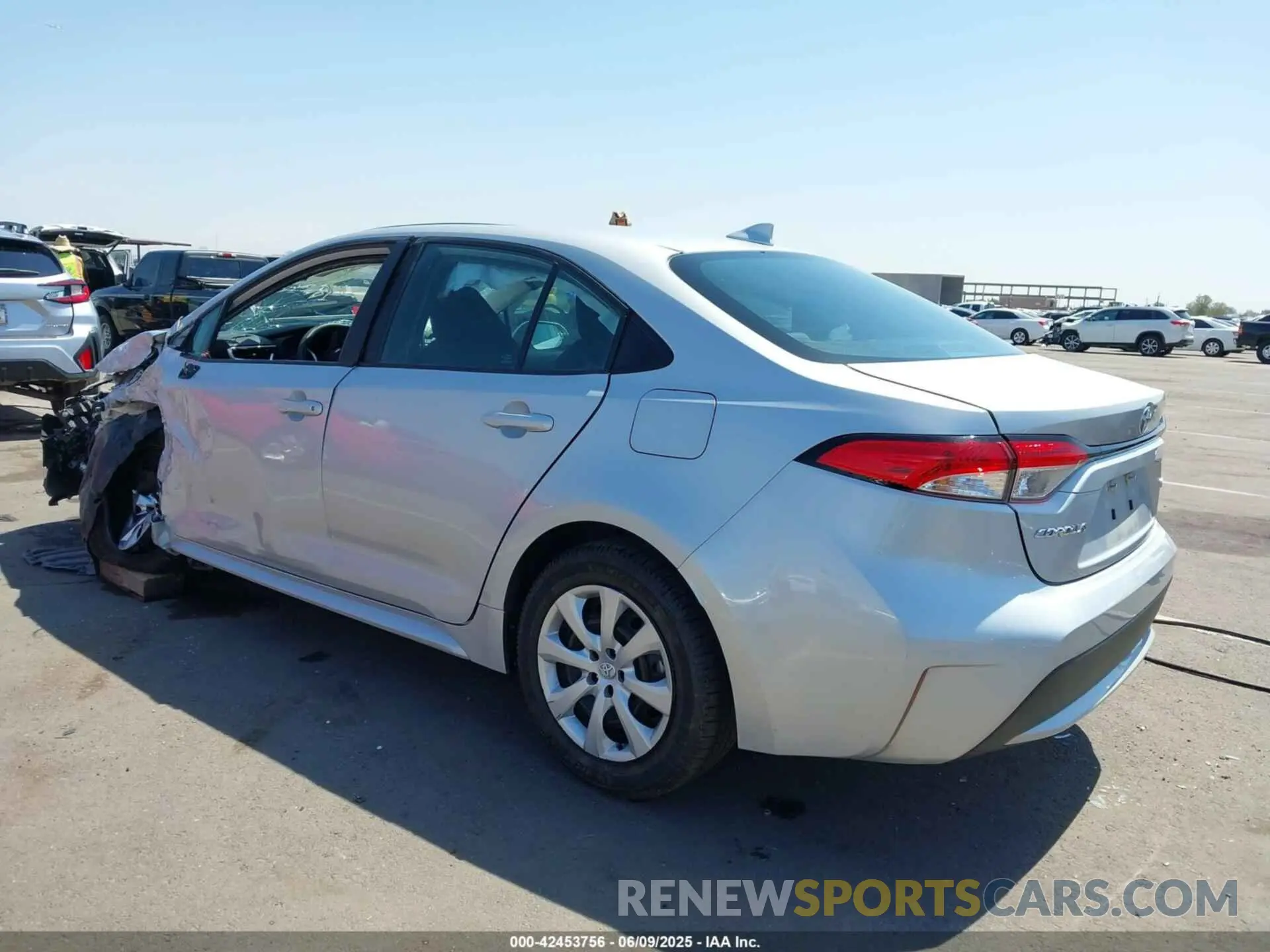 3 fotografías del automóvil dañado 5YFEPMAE3MP189970 TOYOTA COROLLA 2021