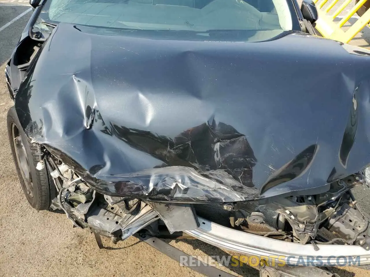 11 fotografías del automóvil dañado 5YFEPMAE3MP197003 TOYOTA COROLLA 2021