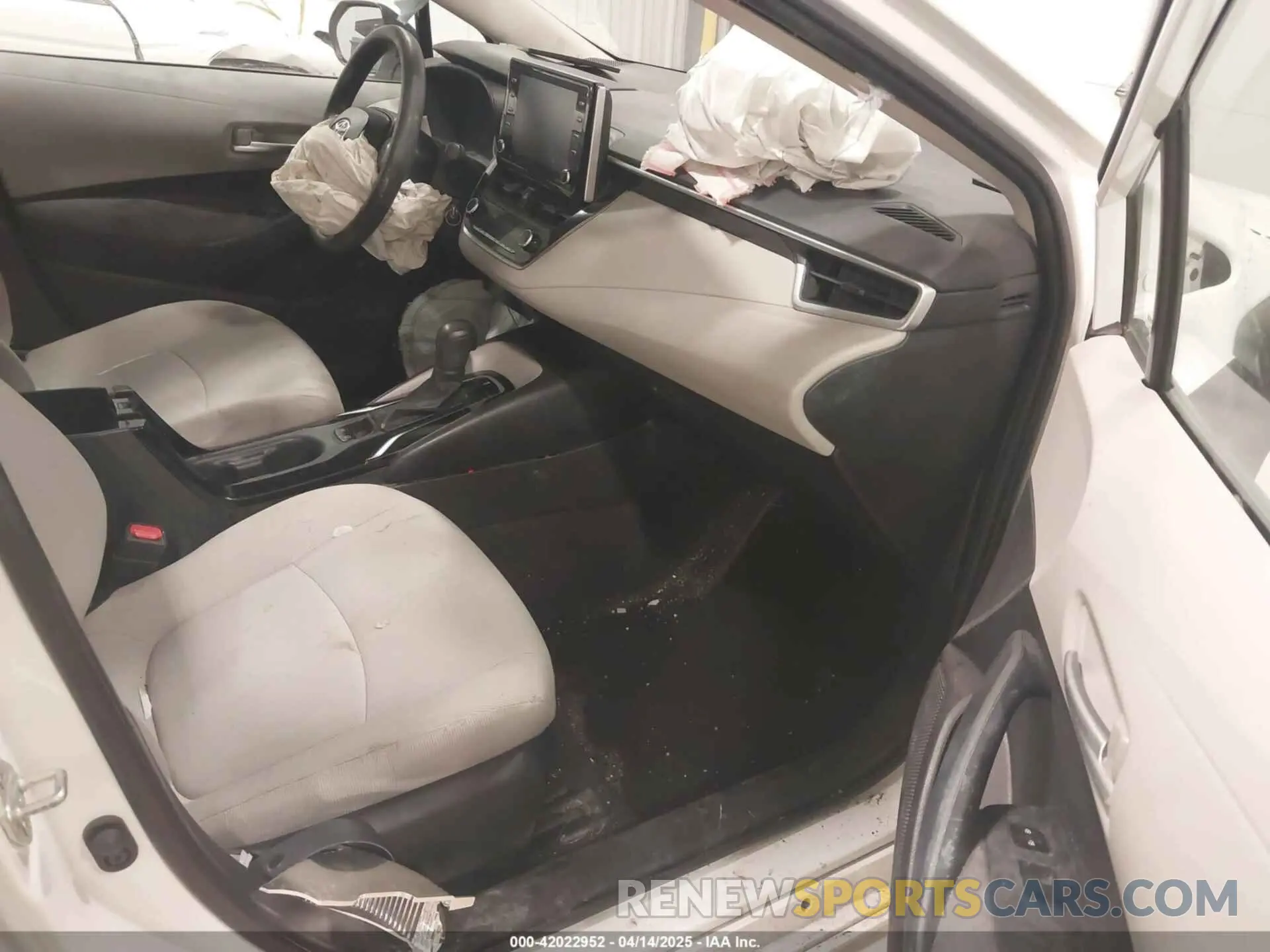 5 fotografías del automóvil dañado 5YFEPMAE3MP206234 TOYOTA COROLLA 2021
