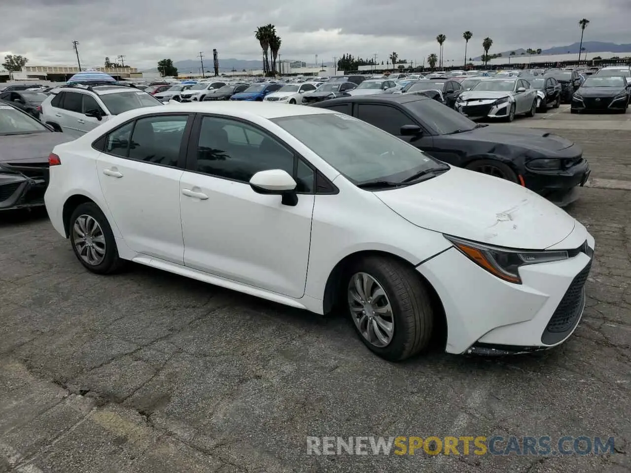 4 fotografías del automóvil dañado 5YFEPMAE3MP212325 TOYOTA COROLLA 2021