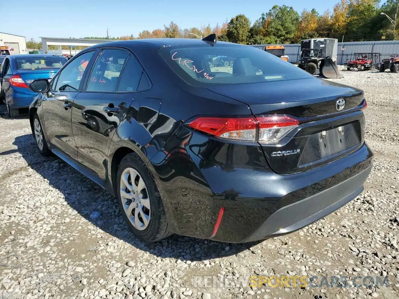 2 fotografías del automóvil dañado 5YFEPMAE3MP221817 TOYOTA COROLLA 2021