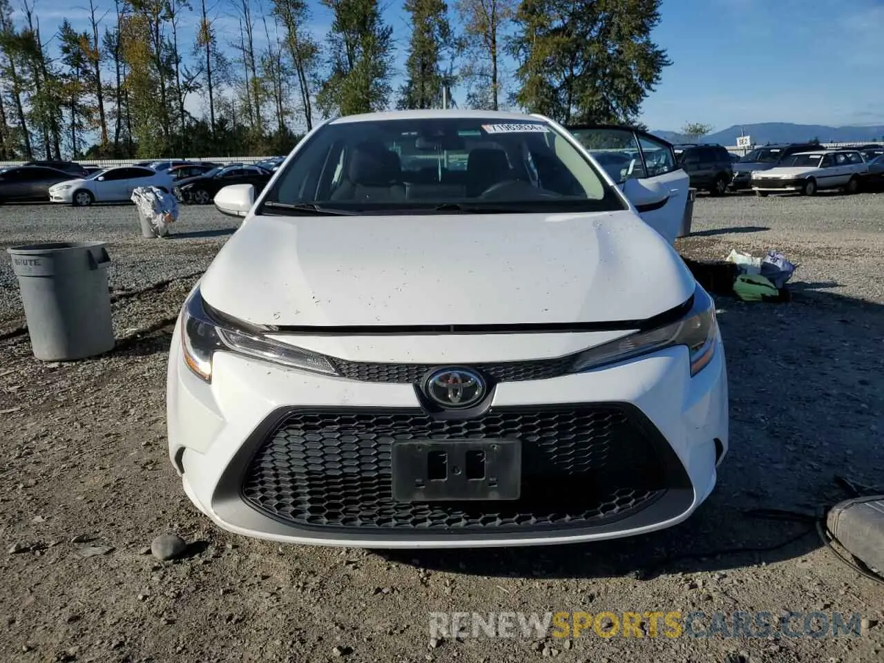 5 fotografías del automóvil dañado 5YFEPMAE3MP223681 TOYOTA COROLLA 2021