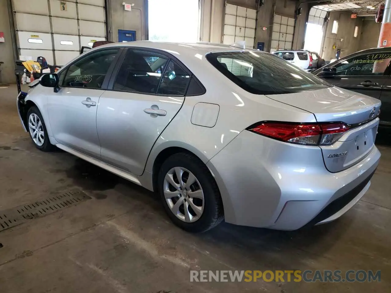 3 fotografías del automóvil dañado 5YFEPMAE3MP234793 TOYOTA COROLLA 2021