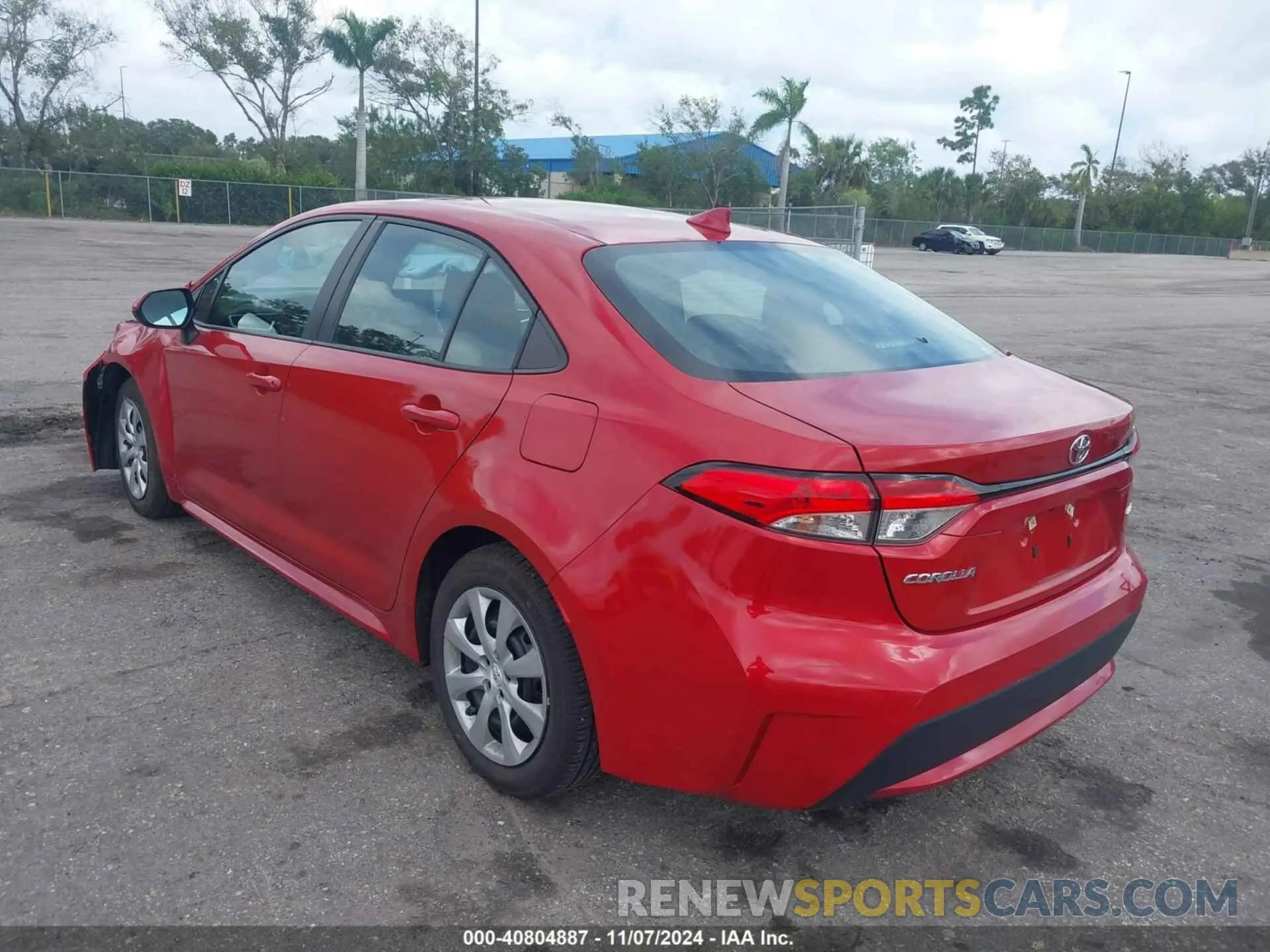 3 fotografías del automóvil dañado 5YFEPMAE3MP247530 TOYOTA COROLLA 2021