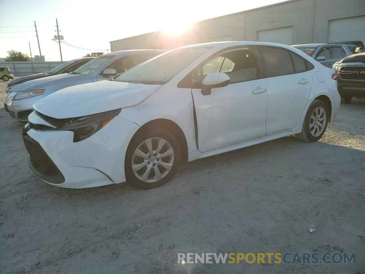 1 fotografías del automóvil dañado 5YFEPMAE3MP251187 TOYOTA COROLLA 2021
