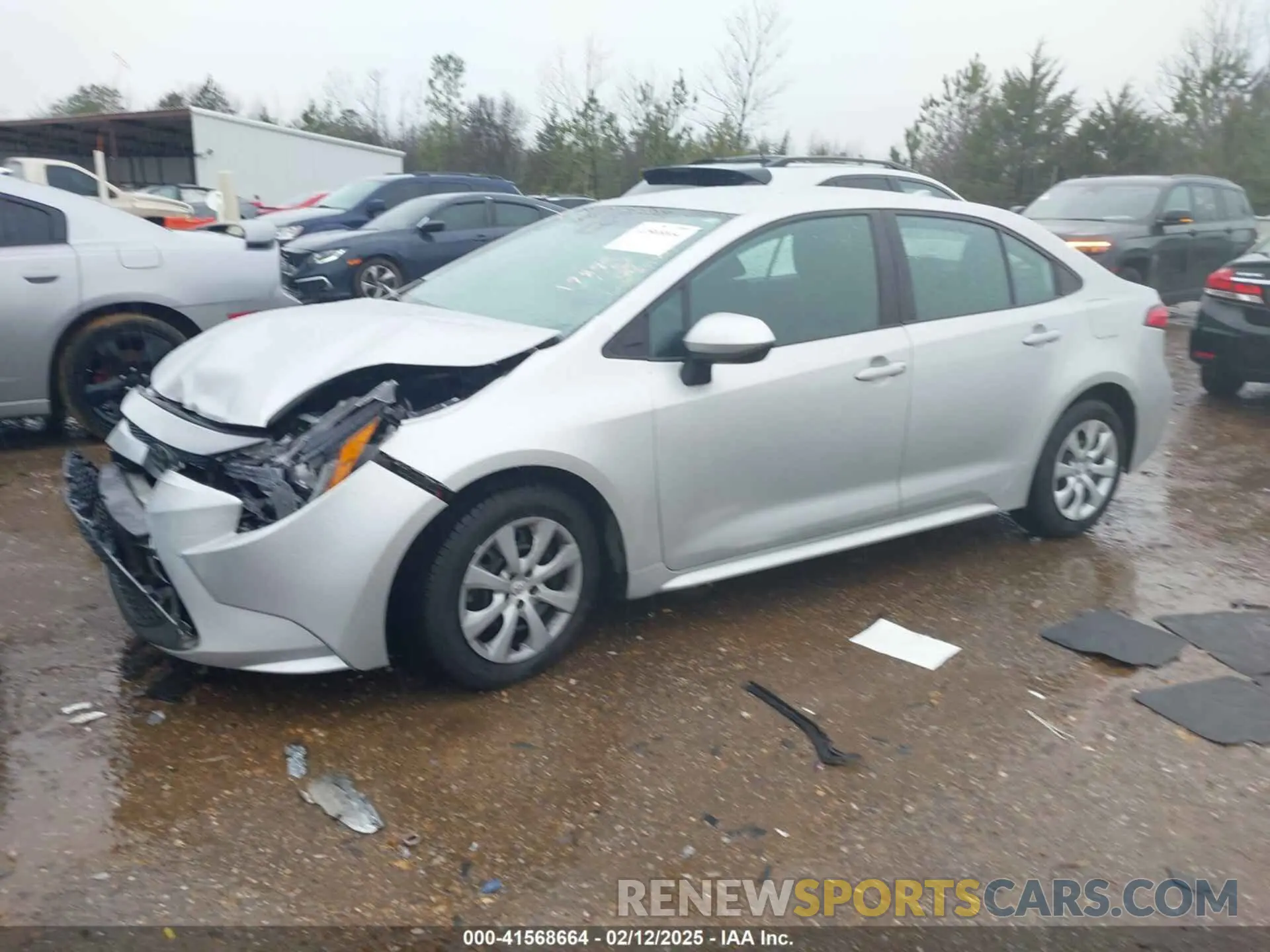 2 fotografías del automóvil dañado 5YFEPMAE3MP251903 TOYOTA COROLLA 2021