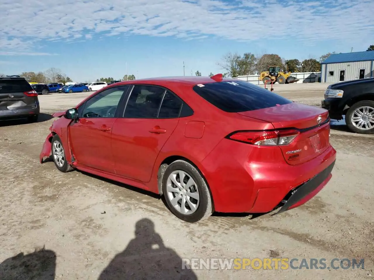 2 fotografías del automóvil dañado 5YFEPMAE3MP260097 TOYOTA COROLLA 2021