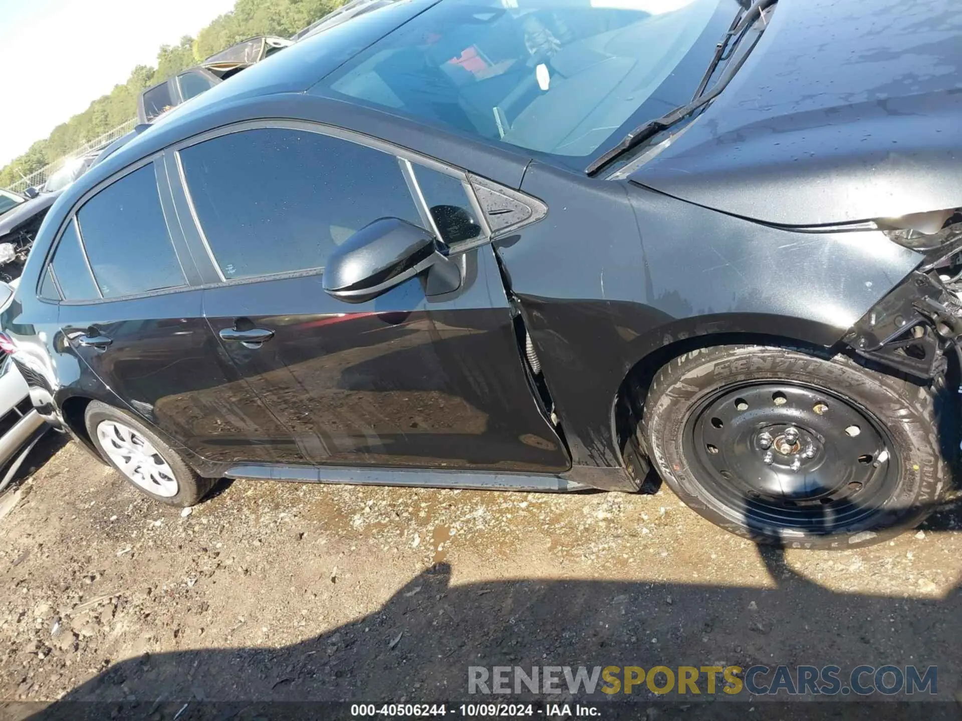 13 fotografías del automóvil dañado 5YFEPMAE3MP264960 TOYOTA COROLLA 2021