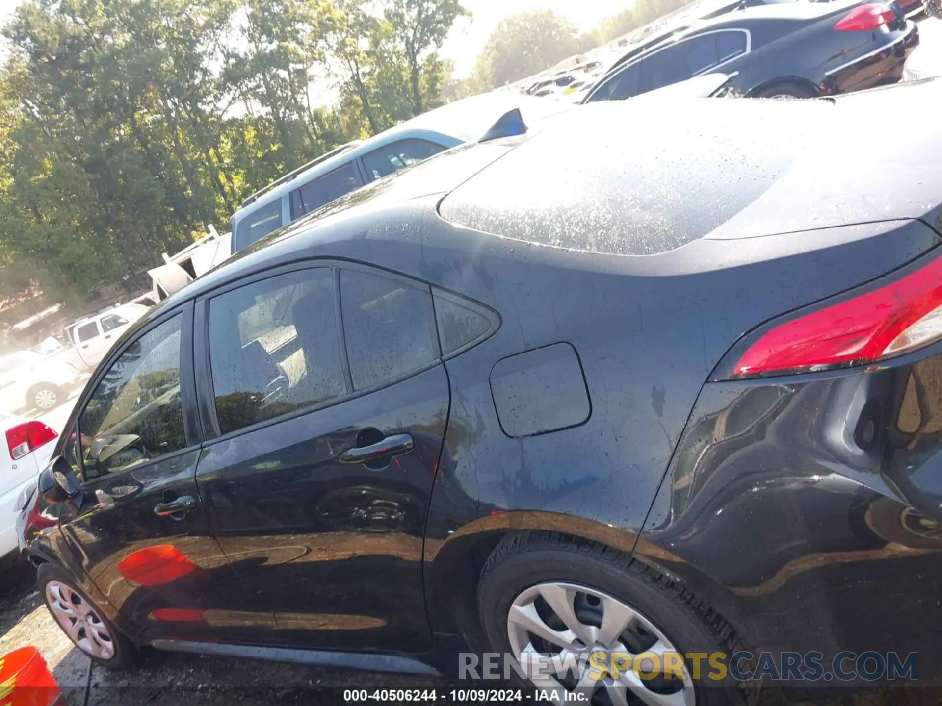 14 fotografías del automóvil dañado 5YFEPMAE3MP264960 TOYOTA COROLLA 2021