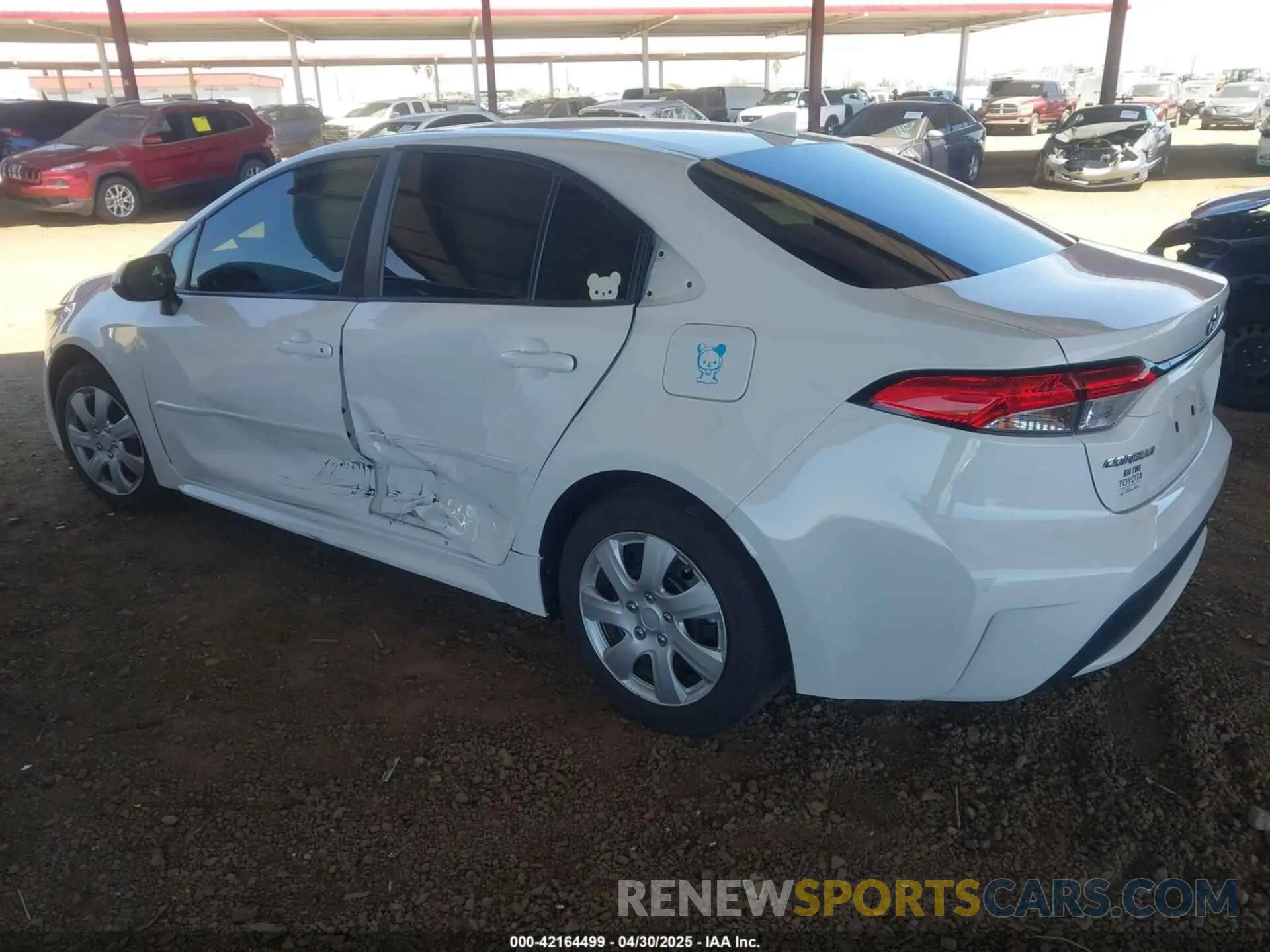3 fotografías del automóvil dañado 5YFEPMAE4MP148246 TOYOTA COROLLA 2021