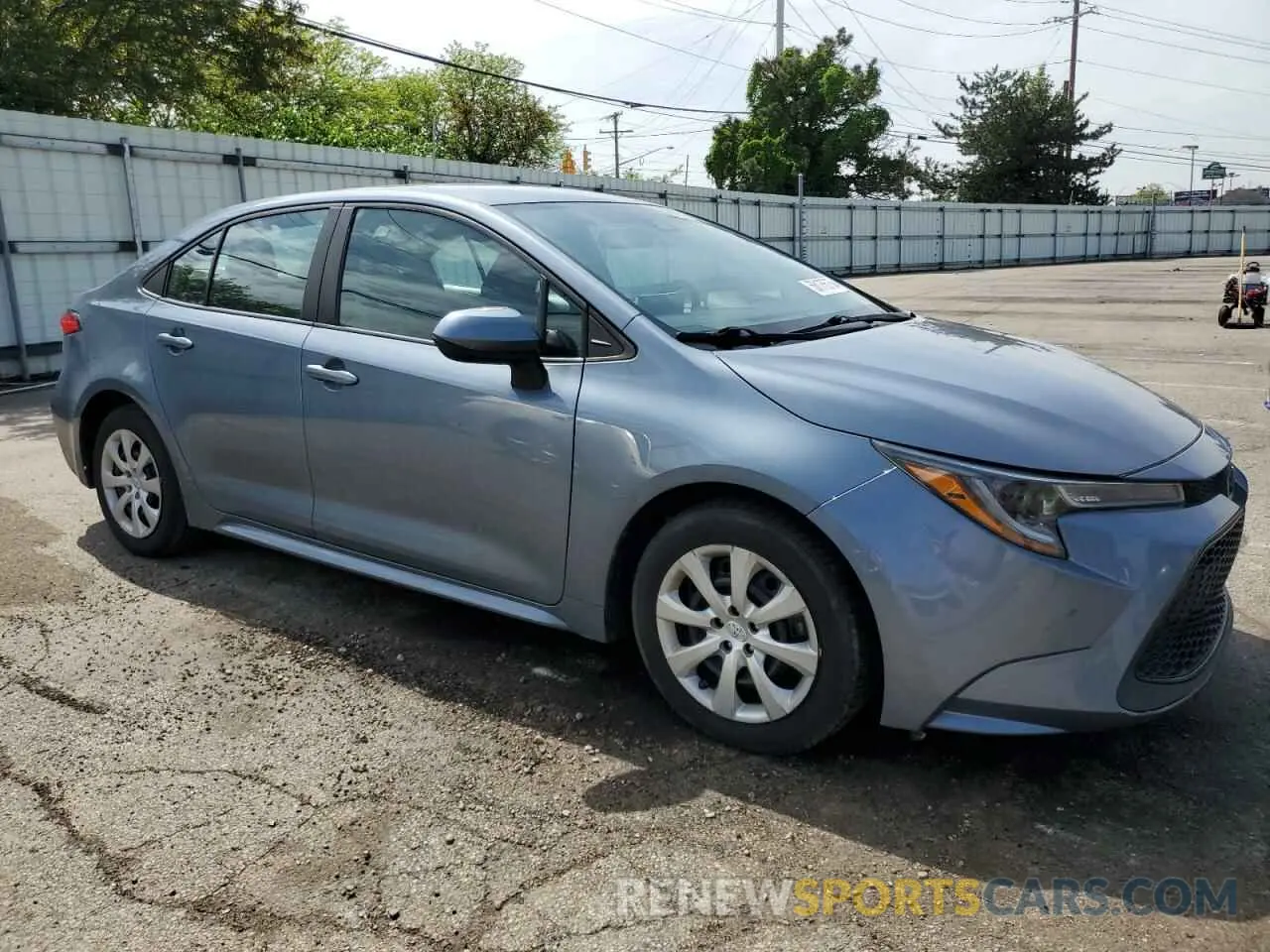 4 fotografías del automóvil dañado 5YFEPMAE4MP152118 TOYOTA COROLLA 2021