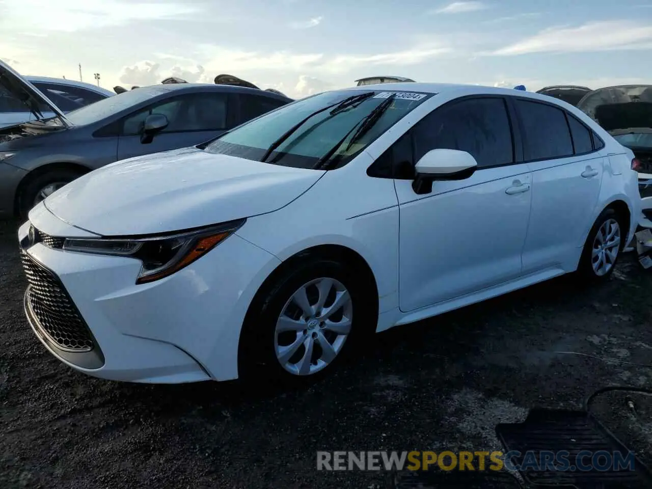 1 fotografías del automóvil dañado 5YFEPMAE4MP152894 TOYOTA COROLLA 2021