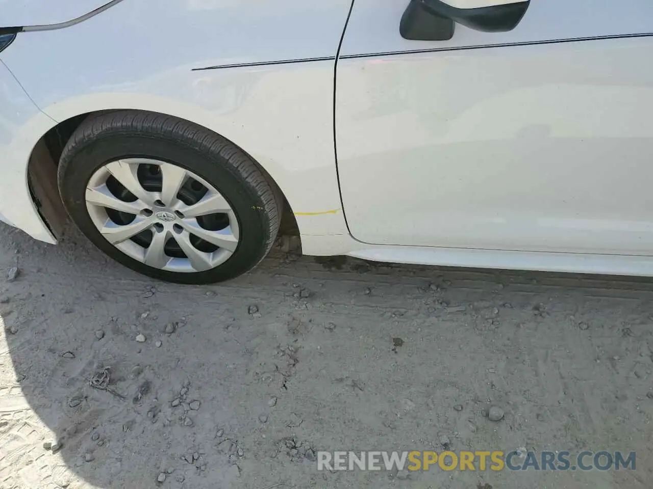 12 fotografías del automóvil dañado 5YFEPMAE4MP152894 TOYOTA COROLLA 2021