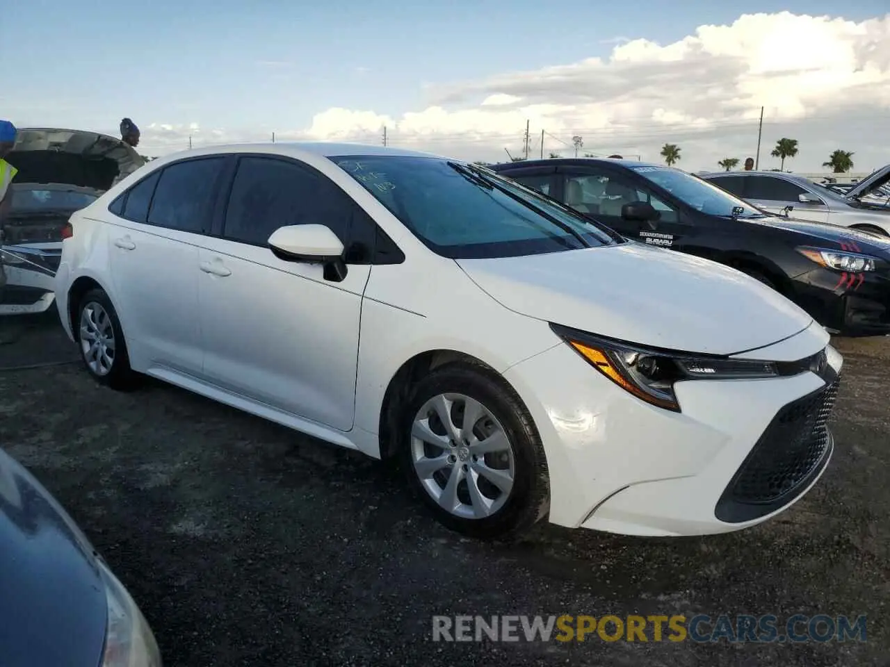 4 fotografías del automóvil dañado 5YFEPMAE4MP152894 TOYOTA COROLLA 2021