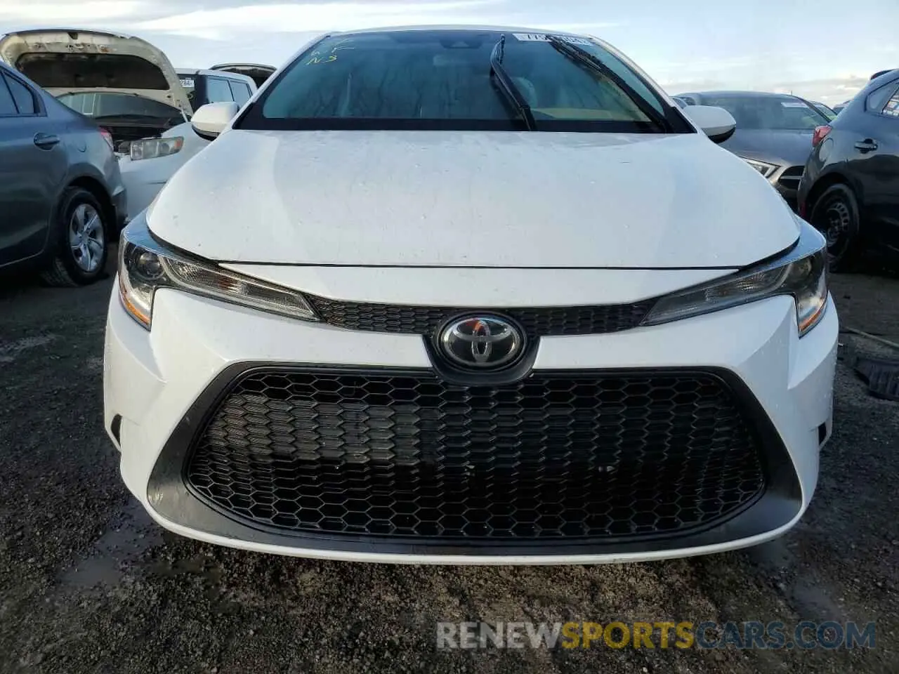 5 fotografías del automóvil dañado 5YFEPMAE4MP152894 TOYOTA COROLLA 2021