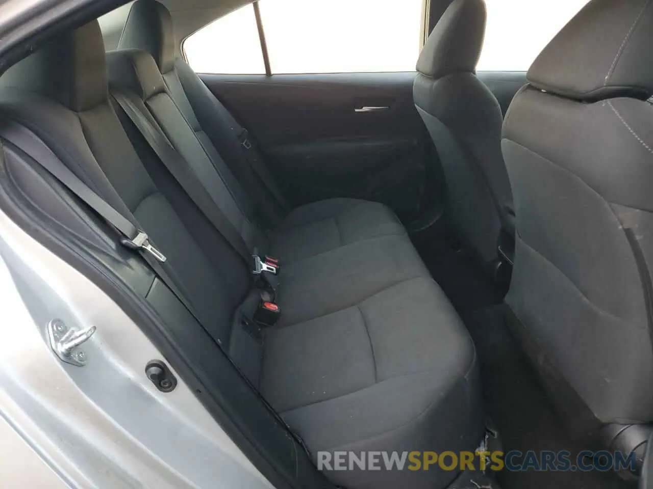 10 fotografías del automóvil dañado 5YFEPMAE4MP163121 TOYOTA COROLLA 2021