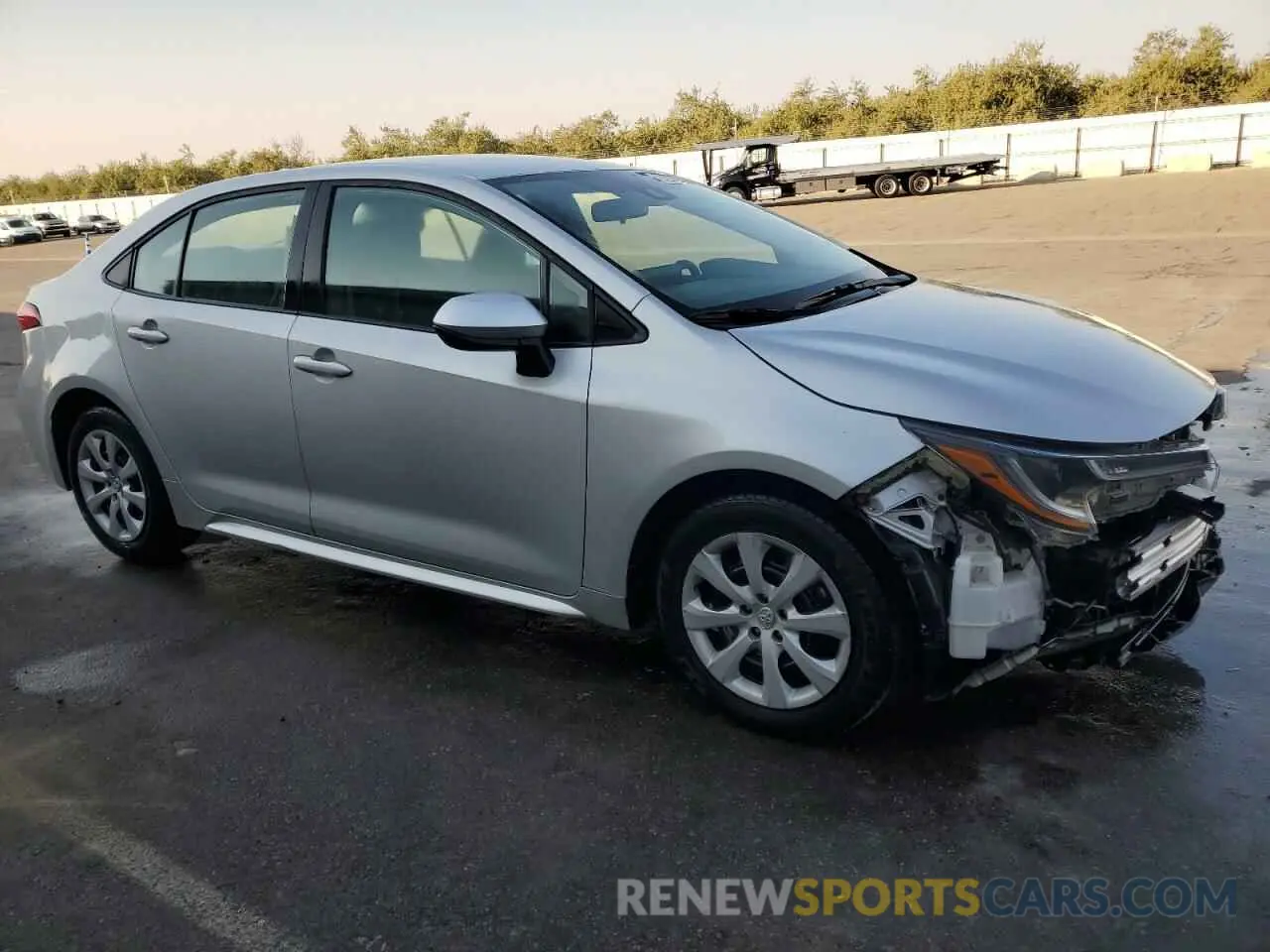 4 fotografías del automóvil dañado 5YFEPMAE4MP163121 TOYOTA COROLLA 2021