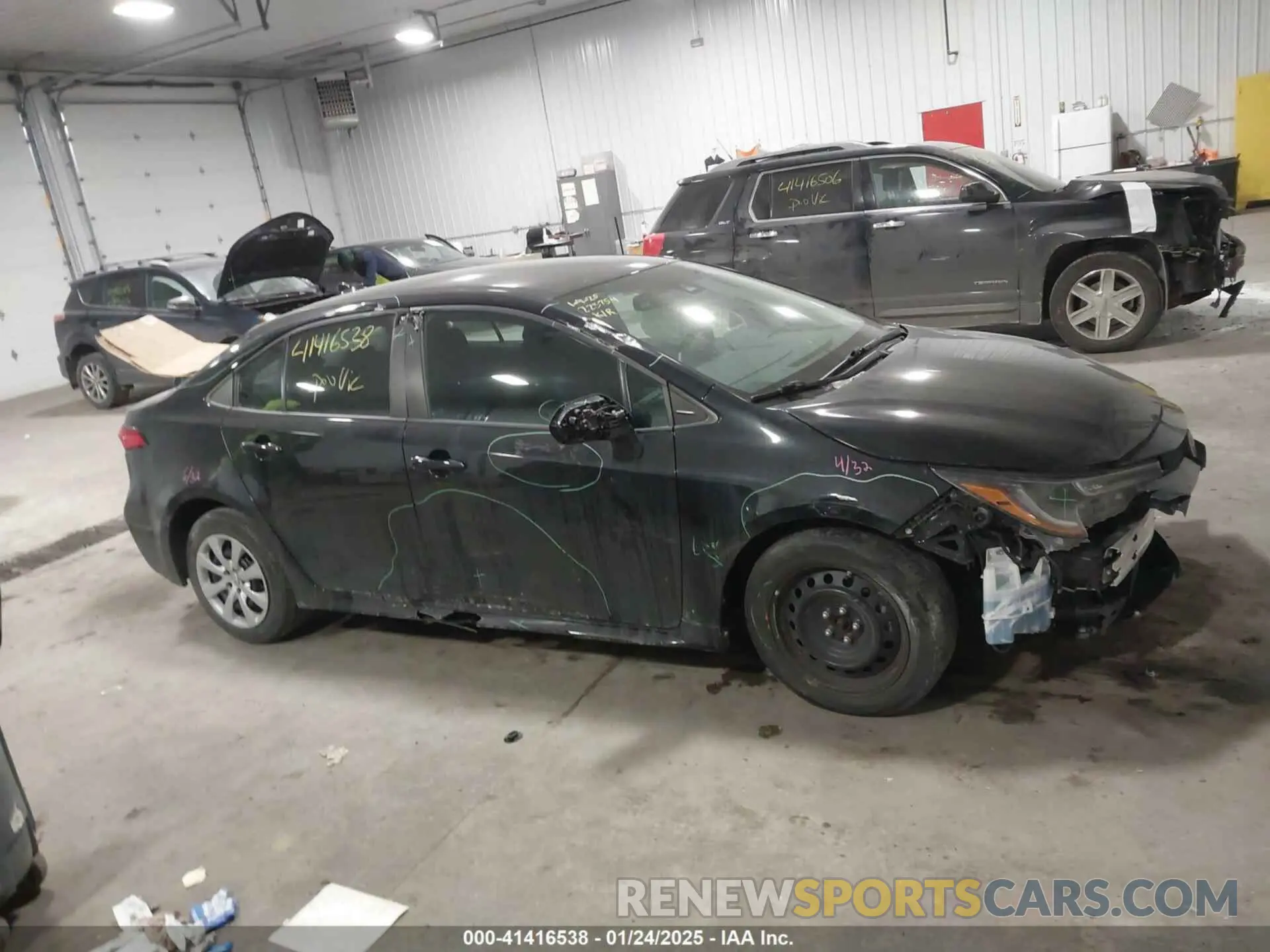 14 fotografías del automóvil dañado 5YFEPMAE4MP164494 TOYOTA COROLLA 2021