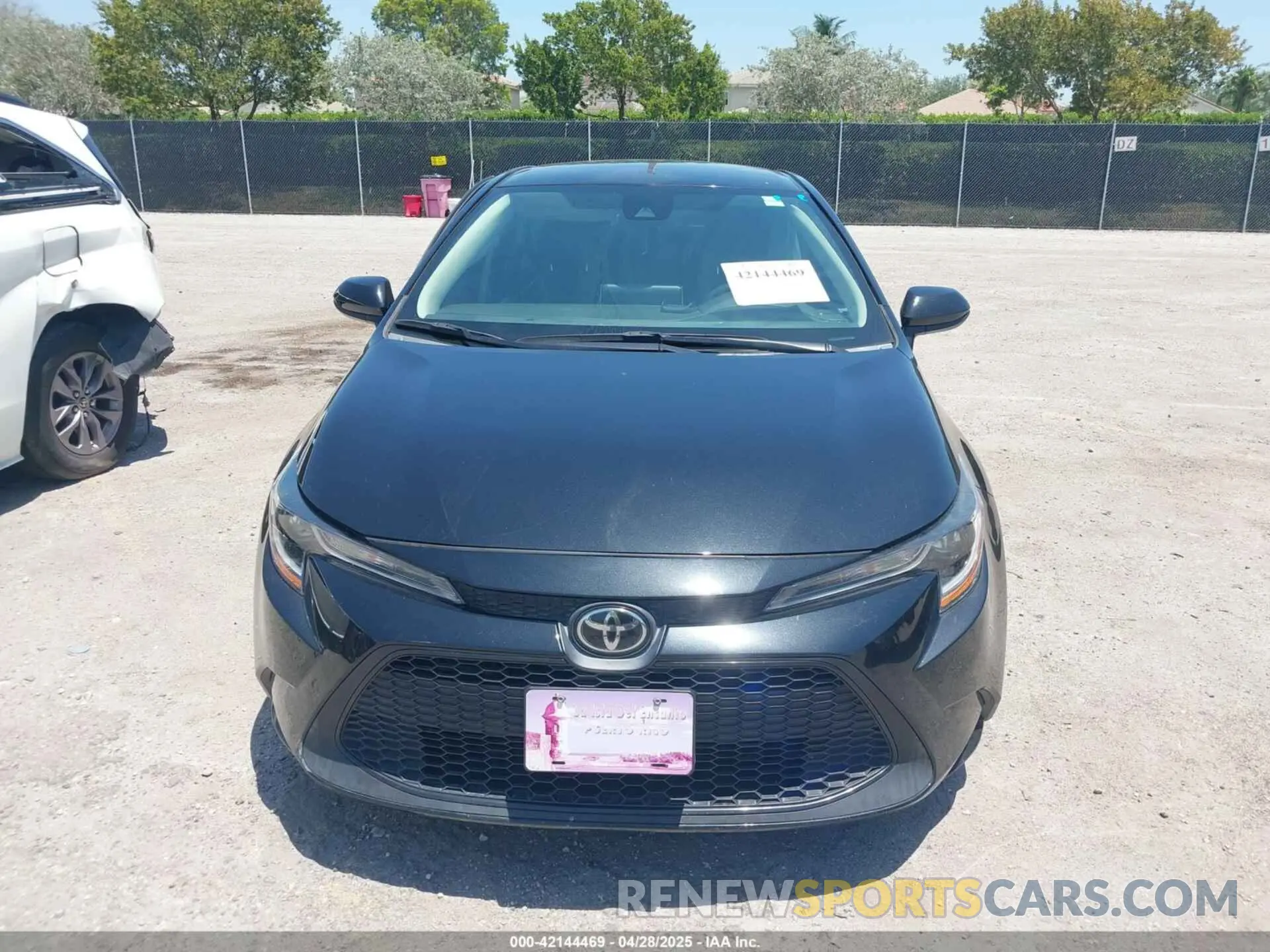 11 fotografías del automóvil dañado 5YFEPMAE4MP171641 TOYOTA COROLLA 2021