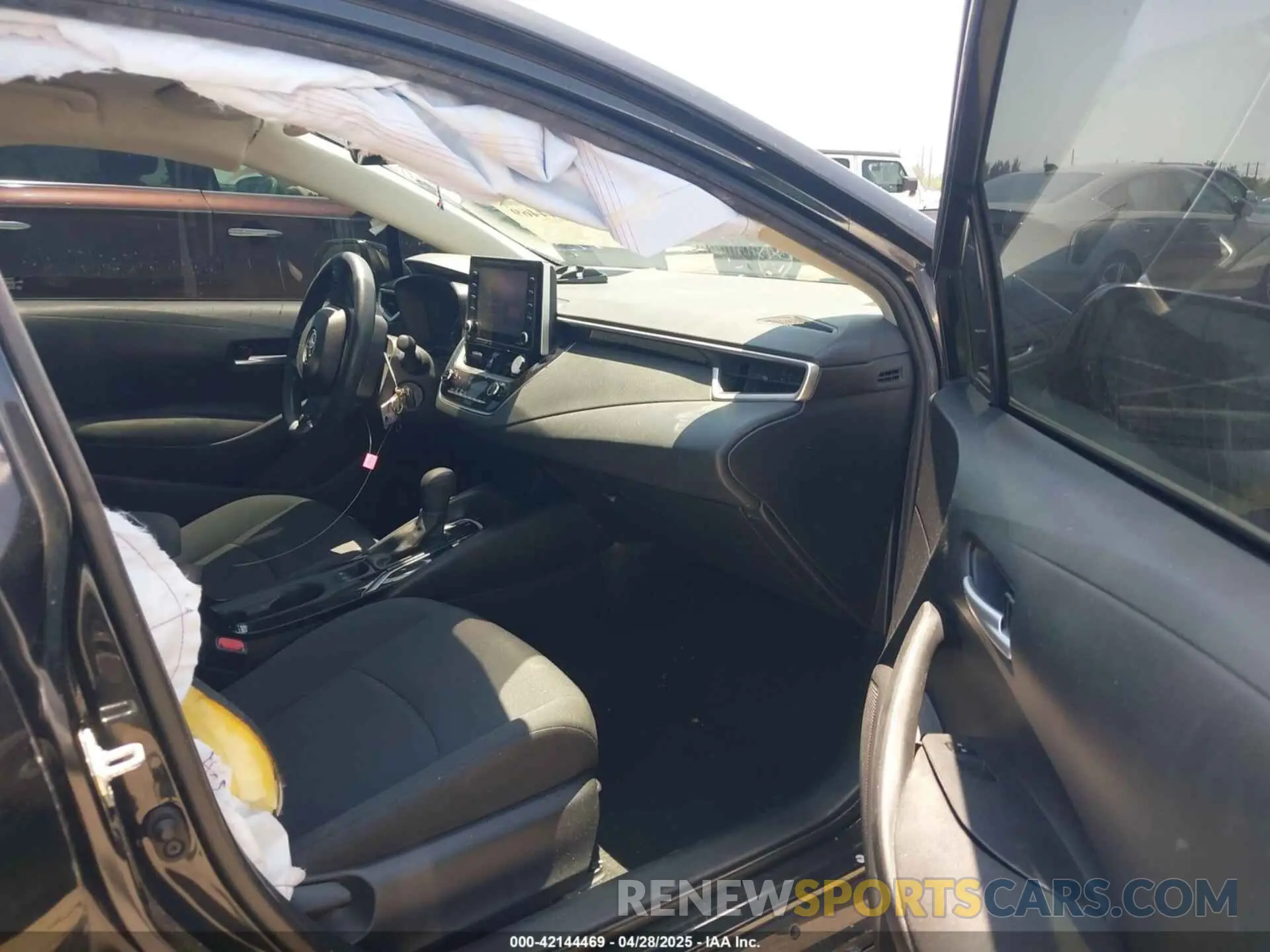 5 fotografías del automóvil dañado 5YFEPMAE4MP171641 TOYOTA COROLLA 2021