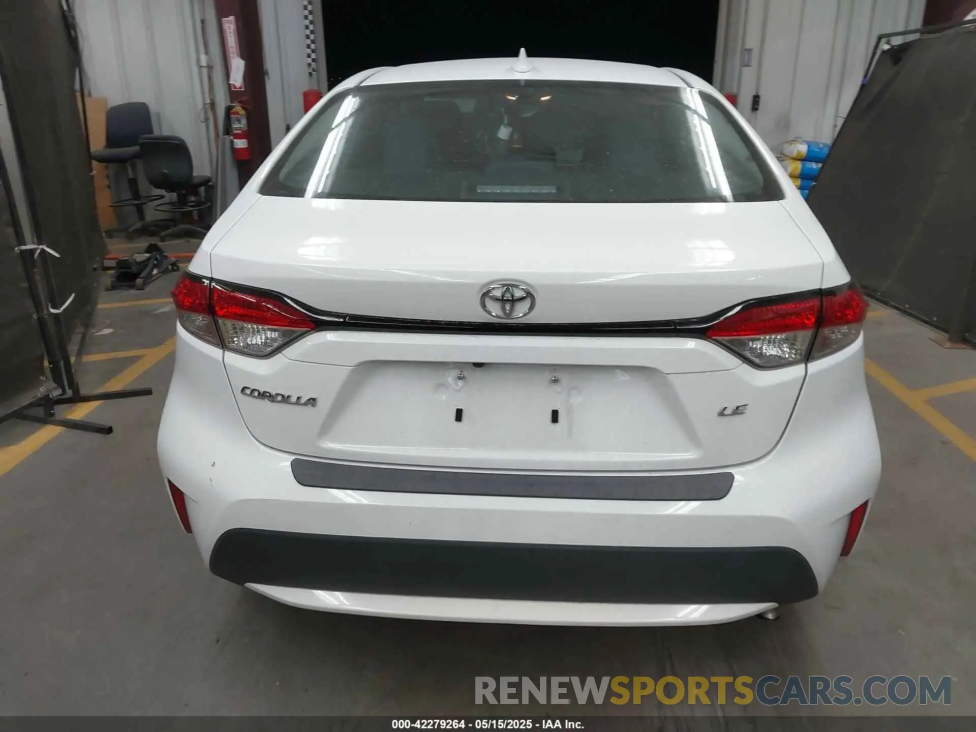 16 fotografías del automóvil dañado 5YFEPMAE4MP176743 TOYOTA COROLLA 2021