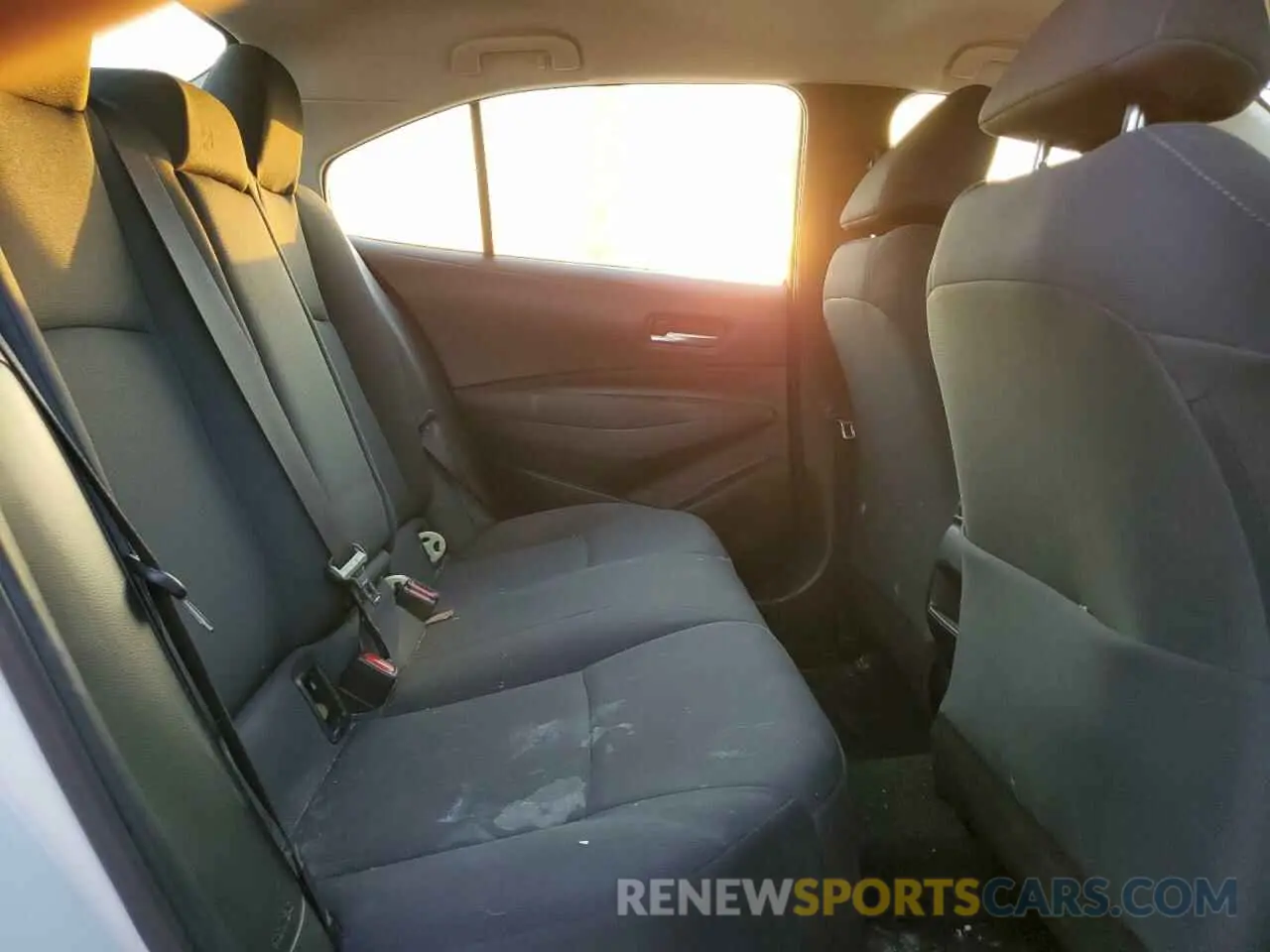 10 fotografías del automóvil dañado 5YFEPMAE4MP177875 TOYOTA COROLLA 2021