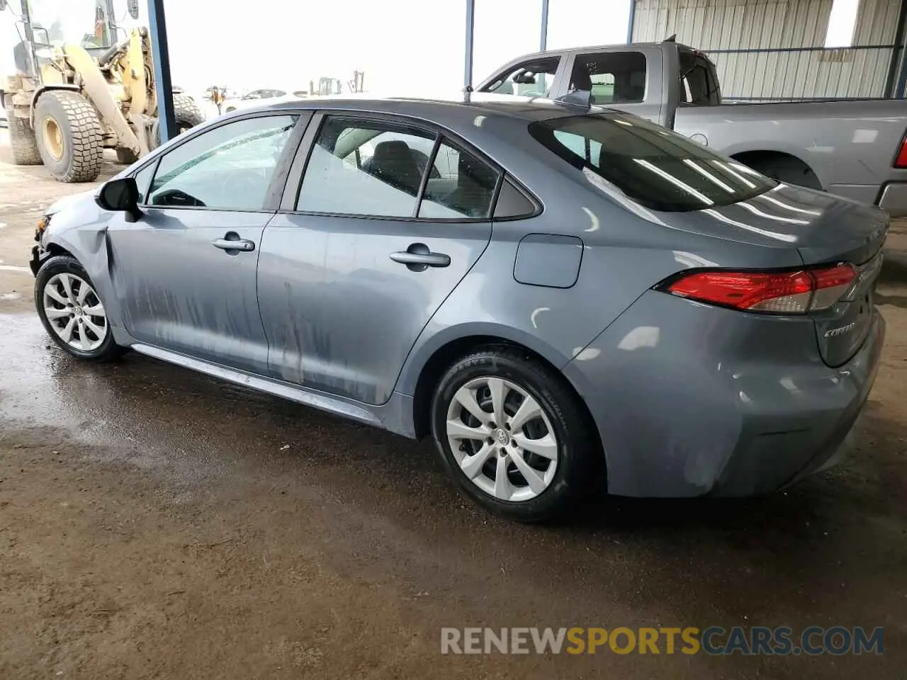 2 fotografías del automóvil dañado 5YFEPMAE4MP179416 TOYOTA COROLLA 2021