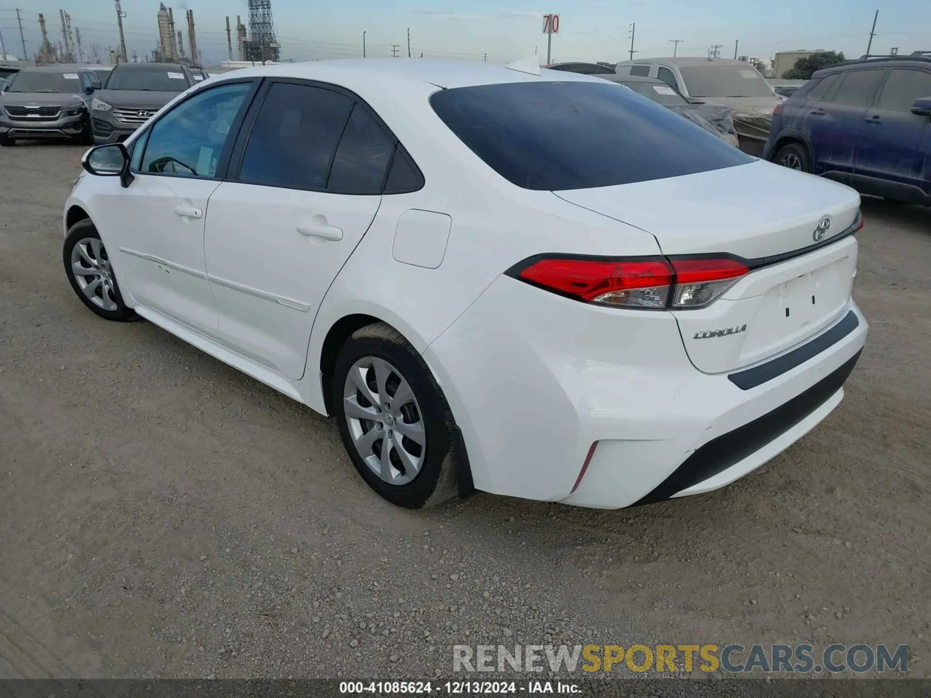 3 fotografías del automóvil dañado 5YFEPMAE4MP196295 TOYOTA COROLLA 2021
