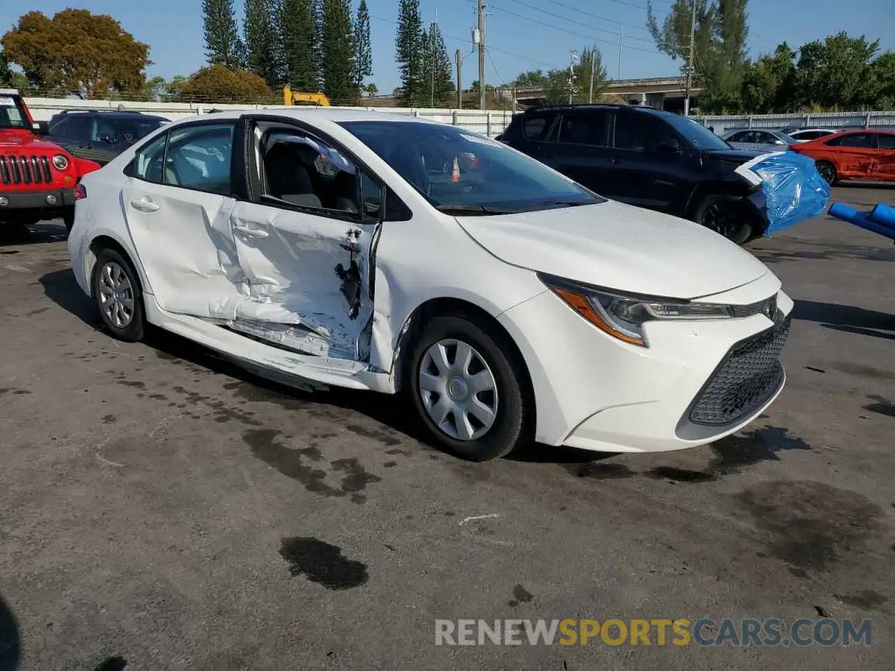 4 fotografías del automóvil dañado 5YFEPMAE4MP199665 TOYOTA COROLLA 2021