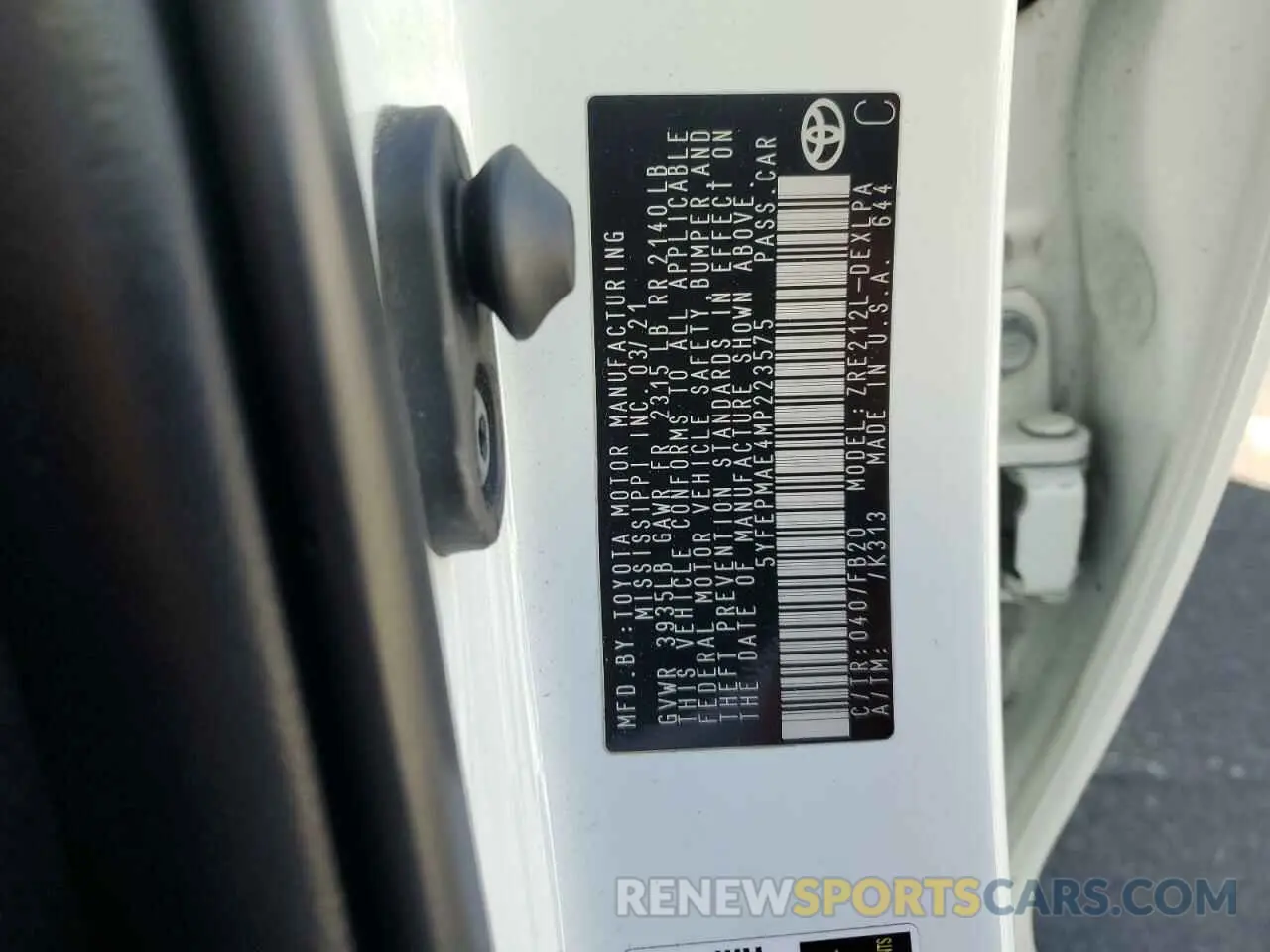 12 fotografías del automóvil dañado 5YFEPMAE4MP223575 TOYOTA COROLLA 2021
