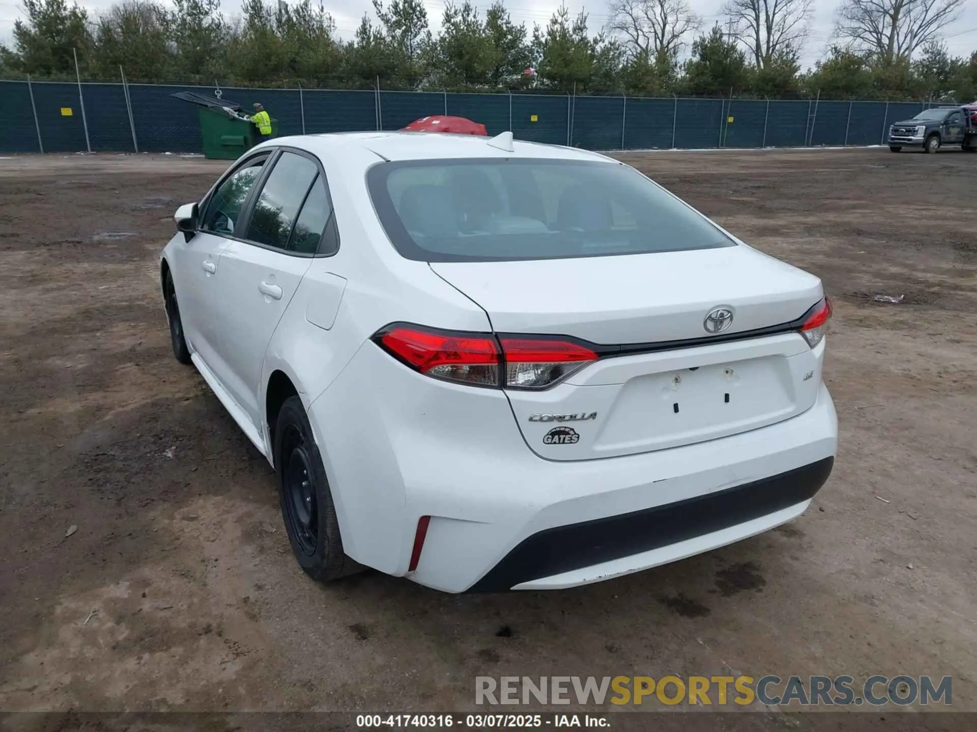 3 fotografías del automóvil dañado 5YFEPMAE4MP231949 TOYOTA COROLLA 2021