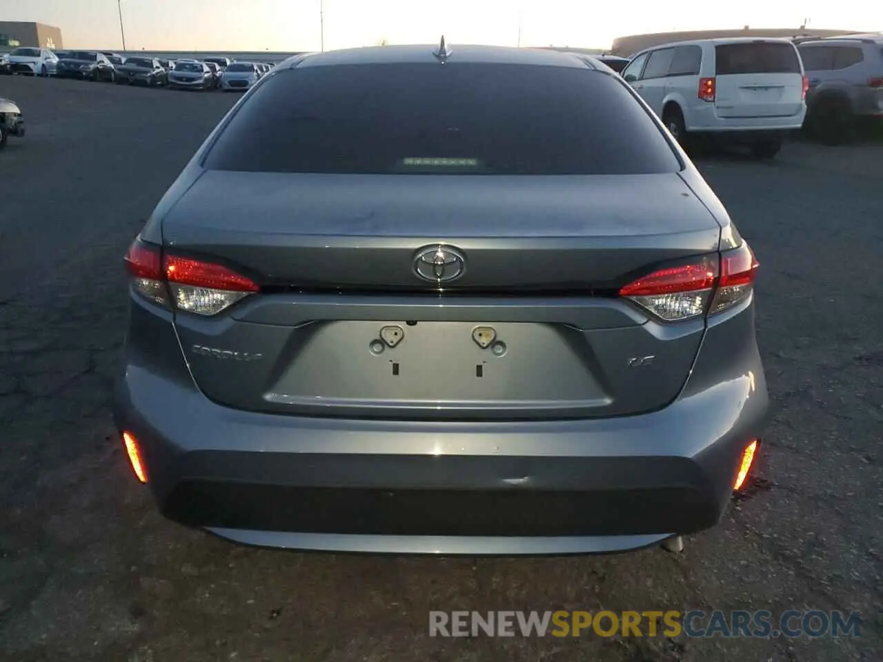 6 fotografías del automóvil dañado 5YFEPMAE4MP237170 TOYOTA COROLLA 2021