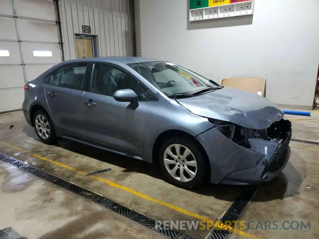 4 fotografías del automóvil dañado 5YFEPMAE4MP237850 TOYOTA COROLLA 2021