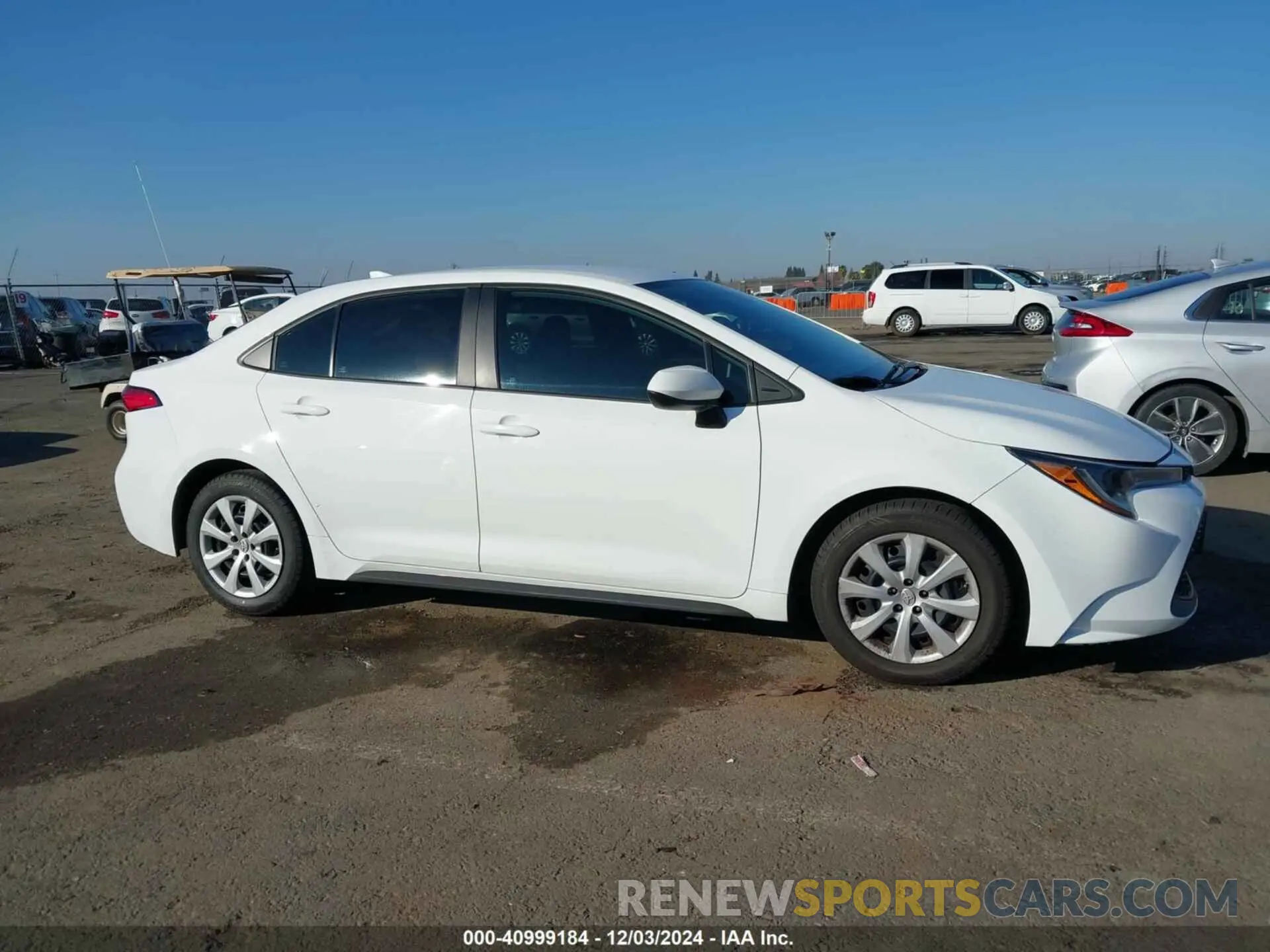 13 fotografías del automóvil dañado 5YFEPMAE4MP242093 TOYOTA COROLLA 2021